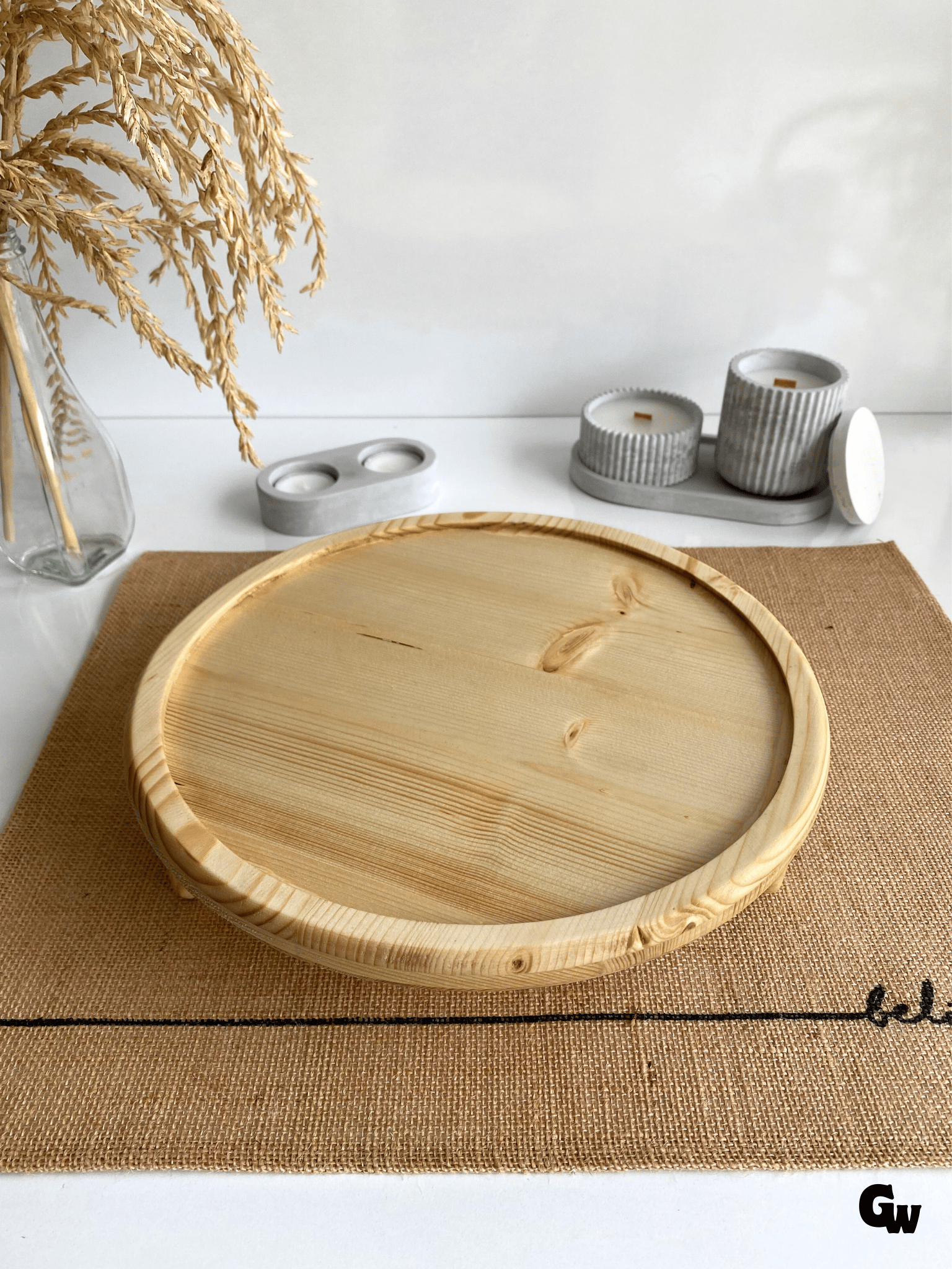 Yuvarlak Doğal Ahşap Sunum Tabağı Ayaklı Çukur Ahşap Sunumluk(BEYAZ ÇAM)(ÇAP:28cm YÜK:6,5cm)
