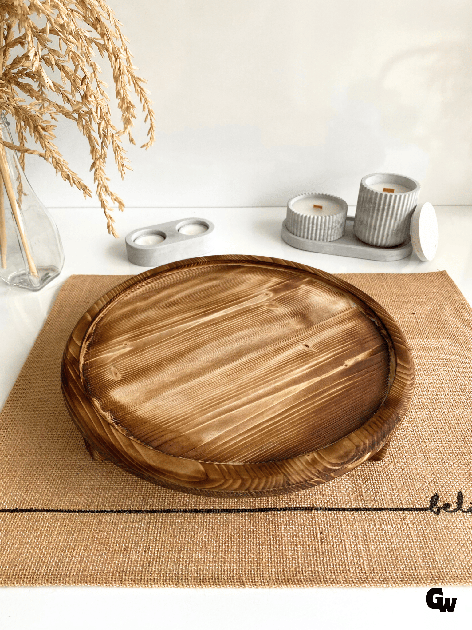 Yuvarlak Doğal Ahşap Sunum Tabağı Ayaklı Çukur Ahşap Sunumluk(BEYAZ ÇAM)(ÇAP:28cm YÜK:6,5cm)