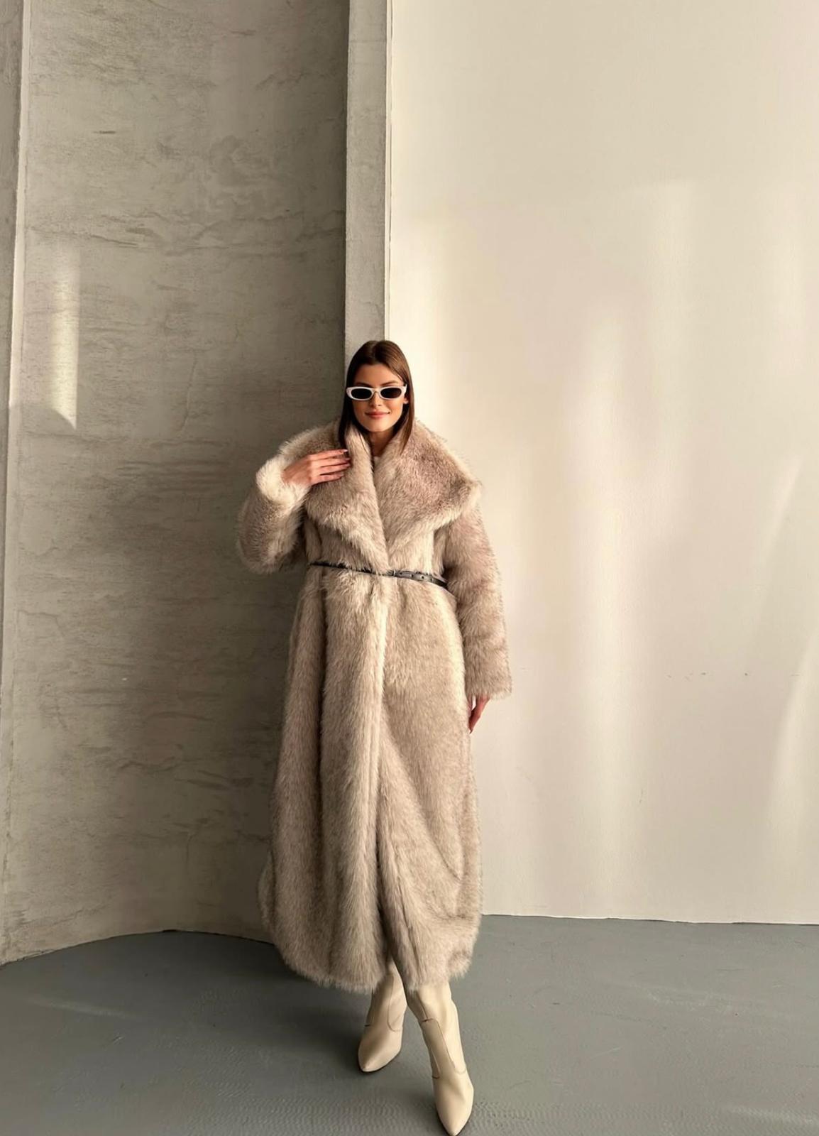 Geniş Yaka Oversize Uzun Kürk