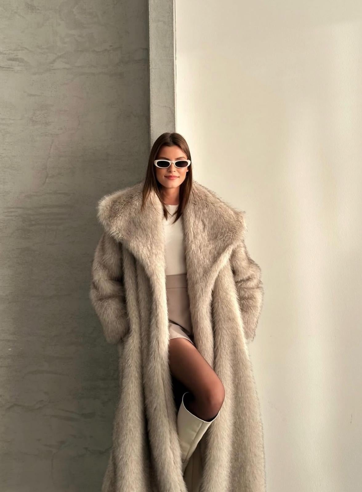 Geniş Yaka Oversize Uzun Kürk