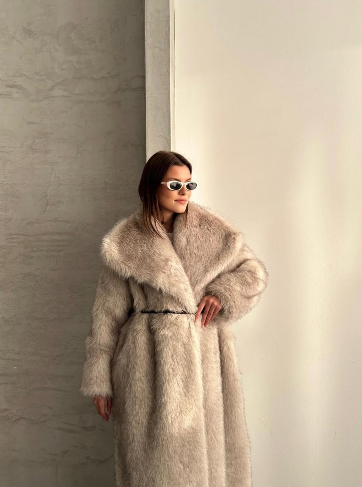 Geniş Yaka Oversize Uzun Kürk