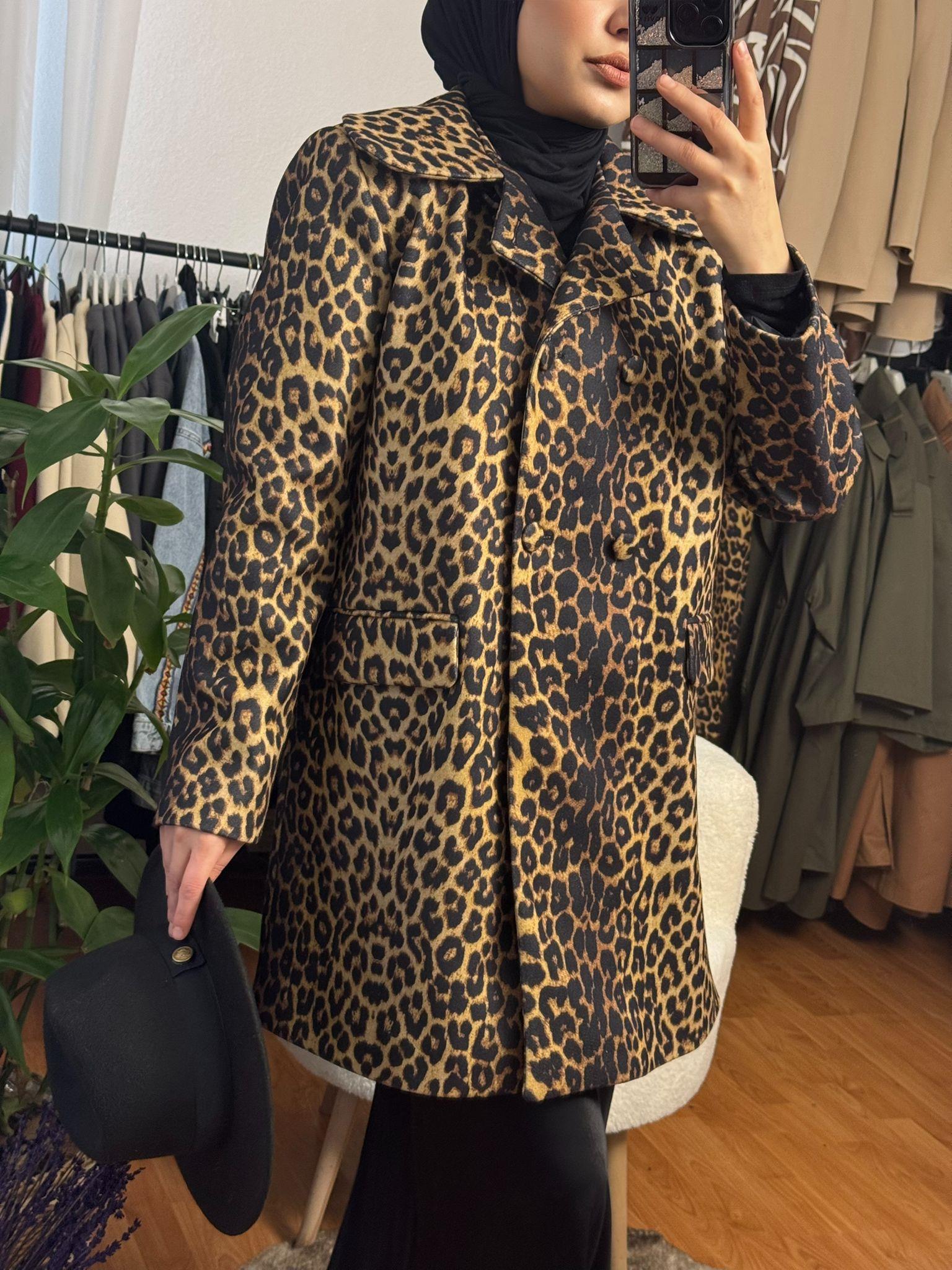 Leopar Detay Ceket