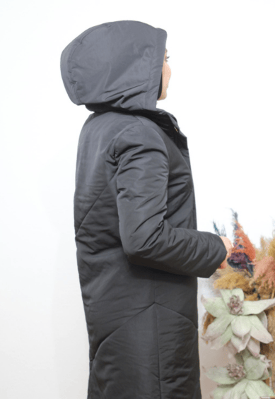 Şişme Mont Siyah: Modern Tasarım