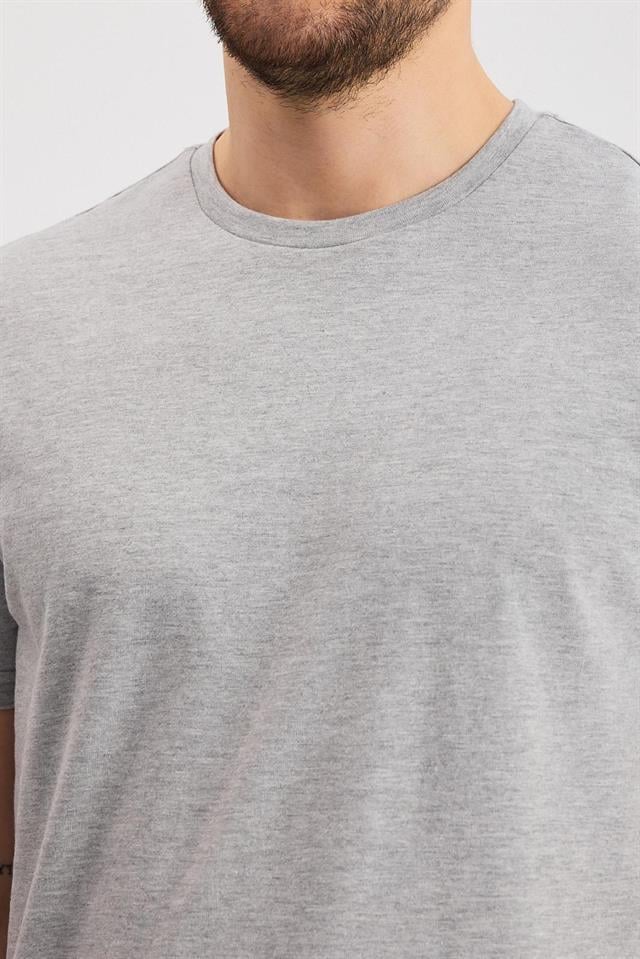 %100 Pamuklu Bisiklet Yaka Erkek Slim Fit Basic T-Shirt