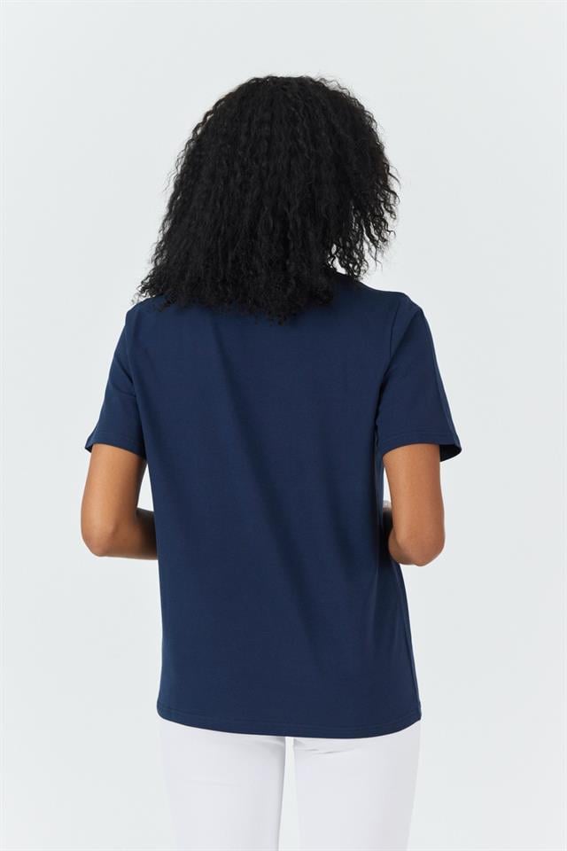 %100 Pamuklu Bisiklet Yaka Slim Fit Basic Kadın T-Shirt