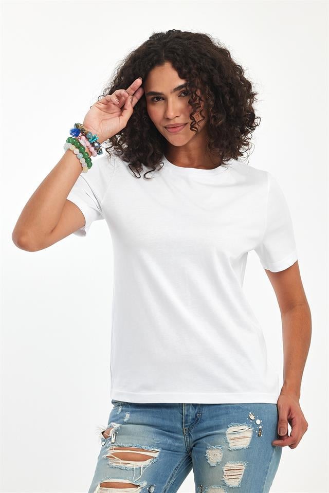 %100 Pamuklu Bisiklet Yaka Slim Fit Basic Kadın T-Shirt