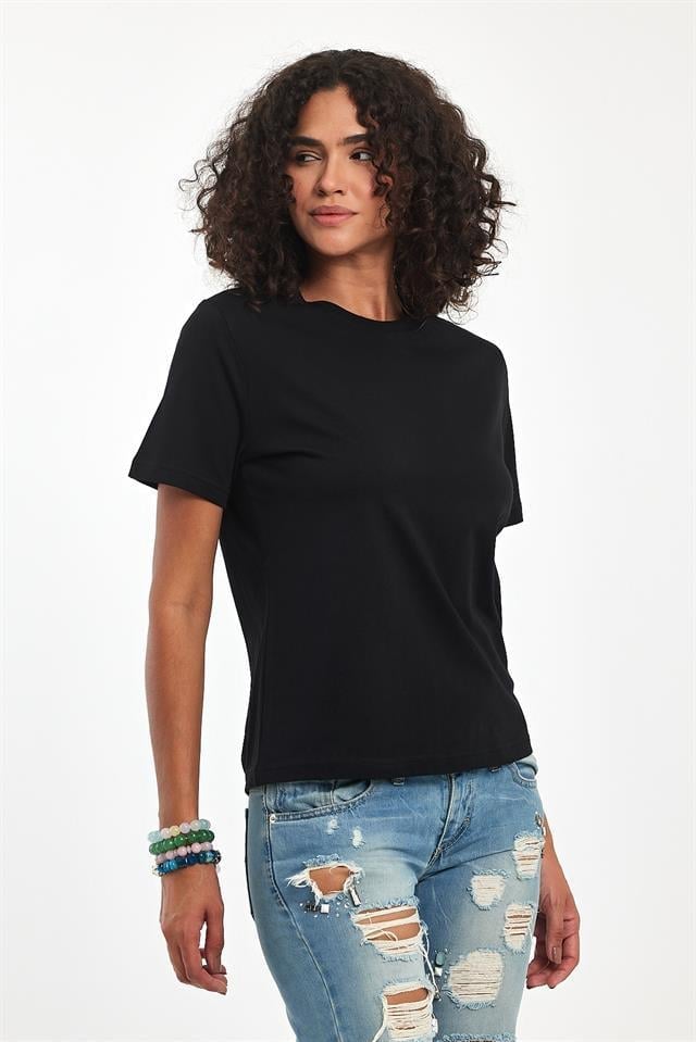 %100 Pamuklu Bisiklet Yaka Slim Fit Basic Kadın T-Shirt