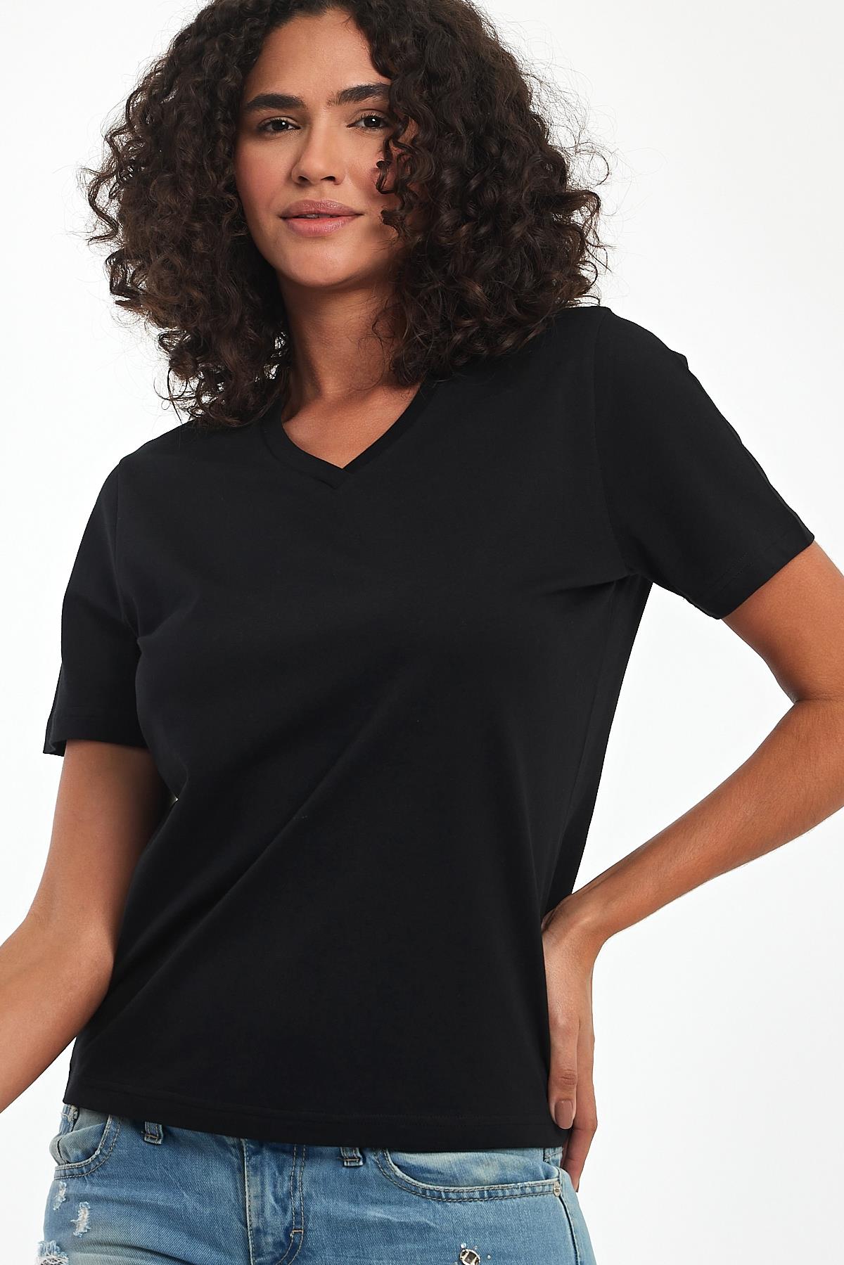 %100 Pamuklu V Yaka Slim Fit Basic Kadın T-Shirt