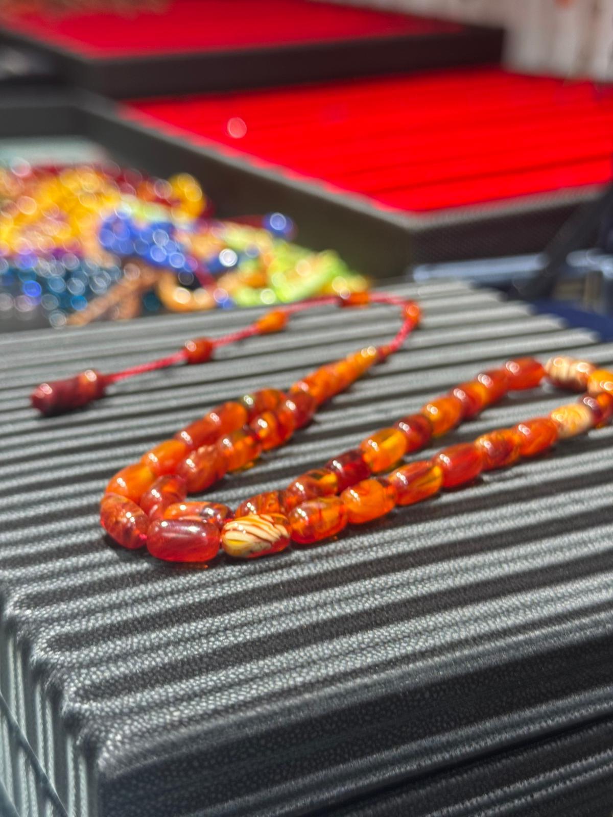 Özel Döküm Hareli Karamel Sıkma Kehribar Tesbih 6x11 mm İmame Motifli Tasarım