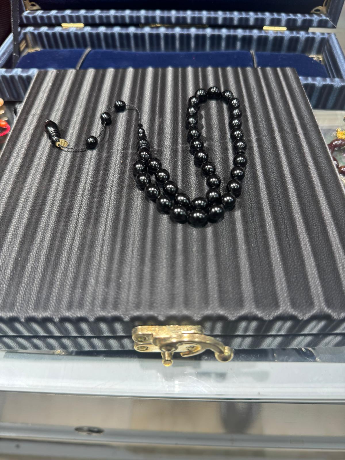 Siyah Sıkma Kehribar Tesbih 6x9 mm Şeffaf Delim Usta İmzalı