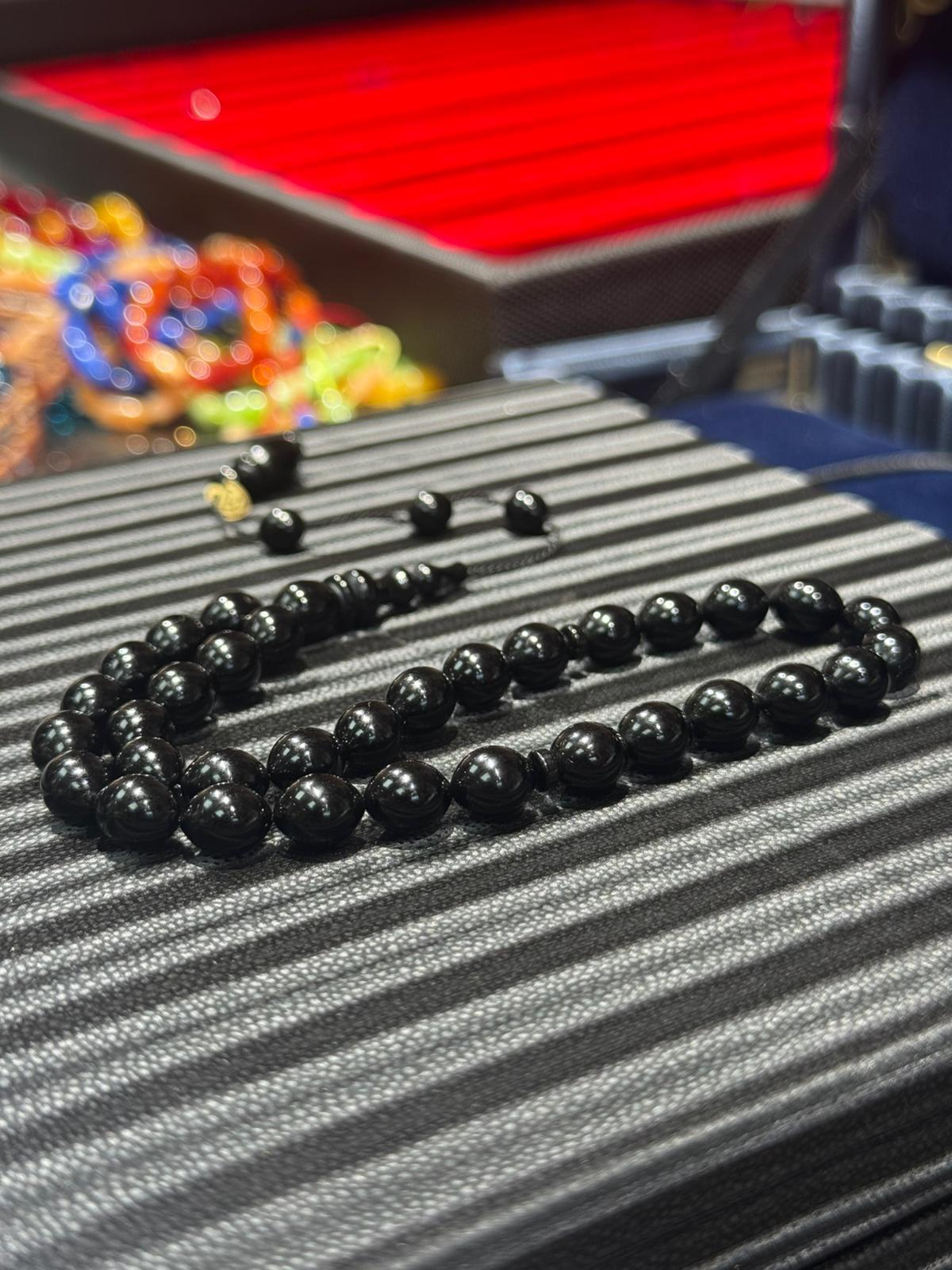 Siyah Sıkma Kehribar Tesbih 6x9 mm Şeffaf Delim Usta İmzalı