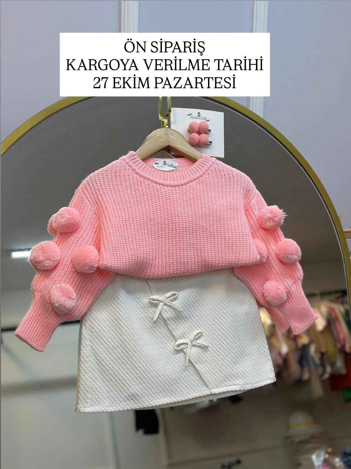 2-8 Yaş Somon Ponpon Kol Triko Kazak & Beyaz Etek