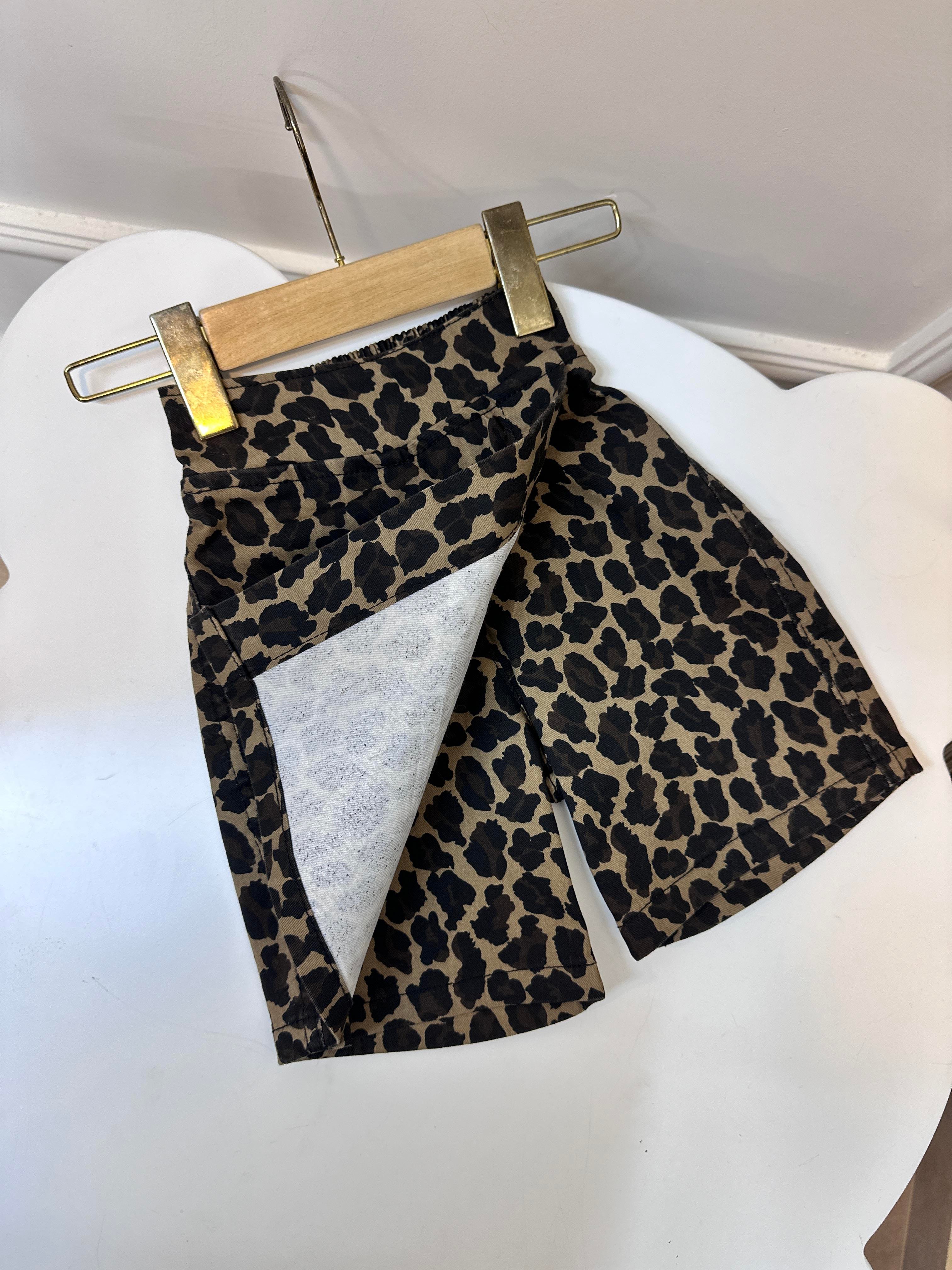 3-7  Yaş Leopar Şort Etek