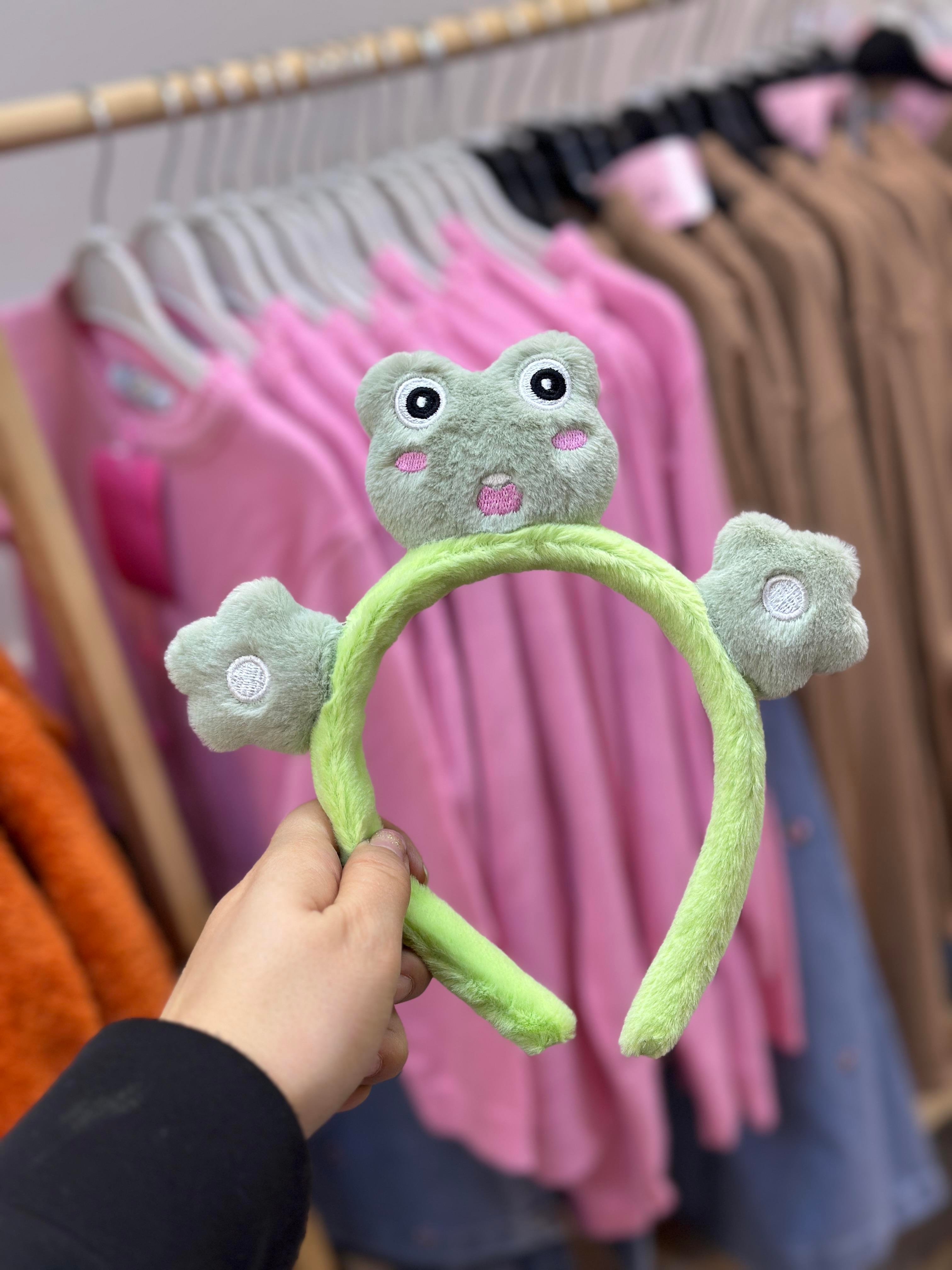Yeşil Kurbağa Peluş Taç