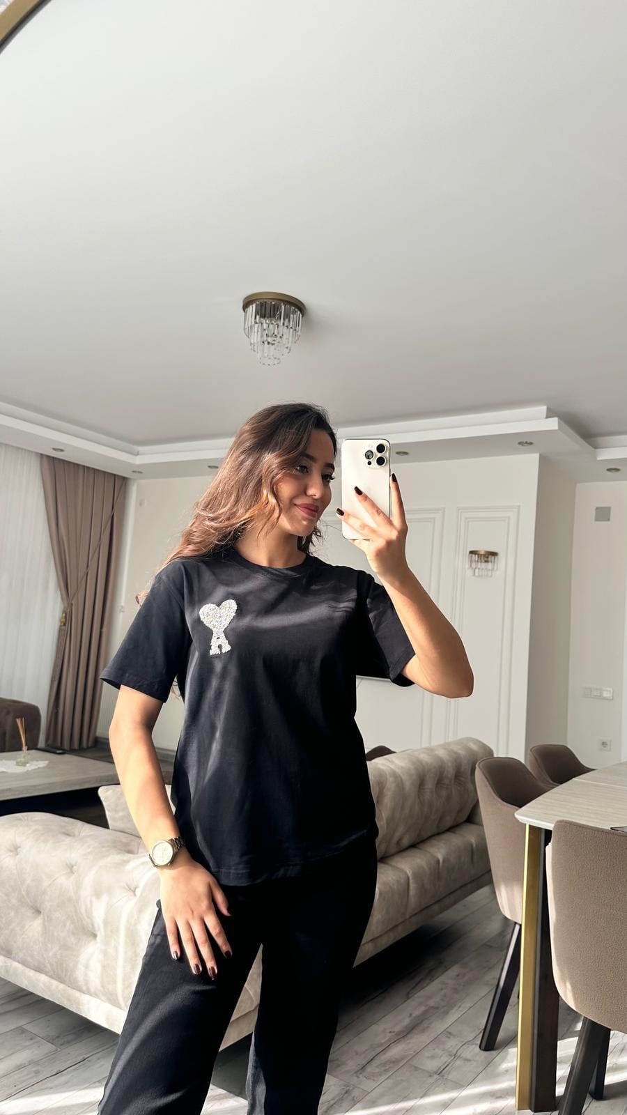 AMİ PREMIUM TAŞ DETAYLI TSHIRT SİYAH
