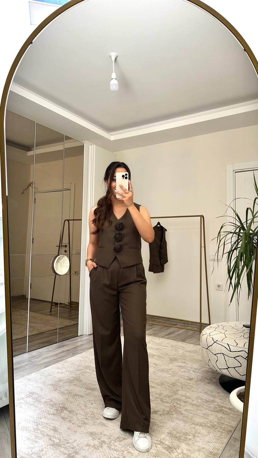 GÜL DÜĞME DETAYLI YELEK PANTOLON TAKIM HAKİ