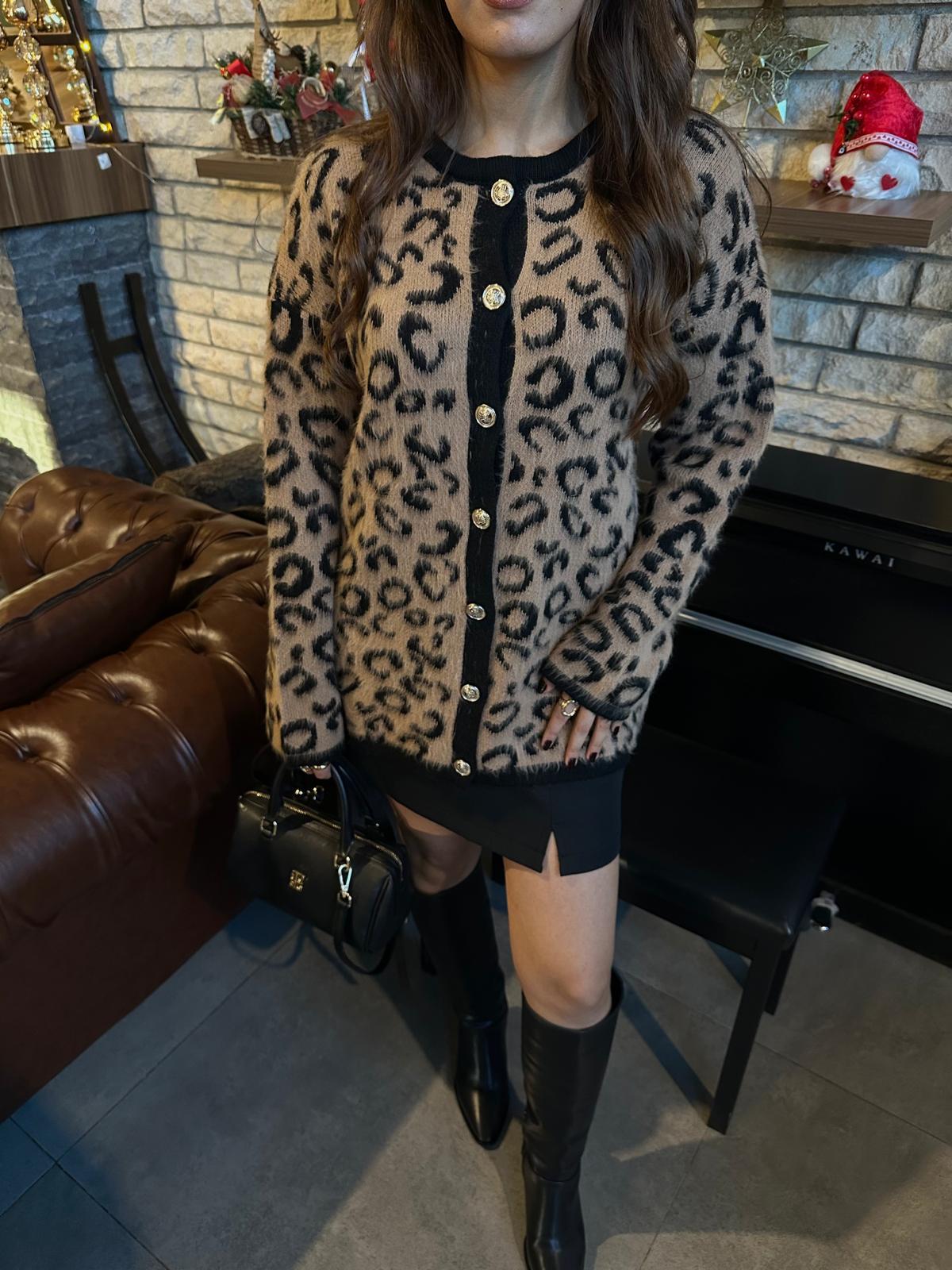 LEOPAR DETAYLI GOLD DÜĞMELİ HIRKA 