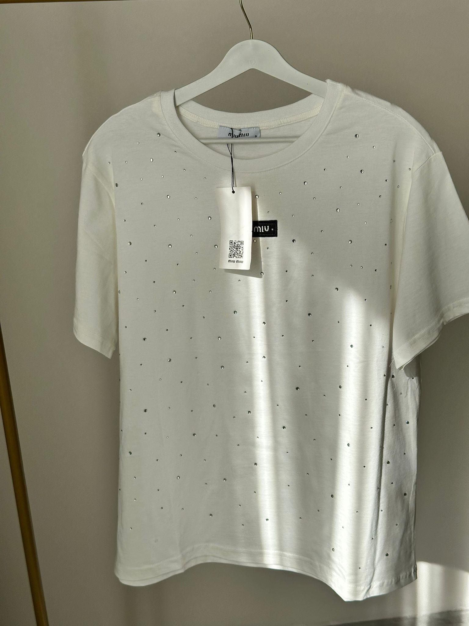 MIU TAŞLI PREMIUM BEYAZ TSHIRT