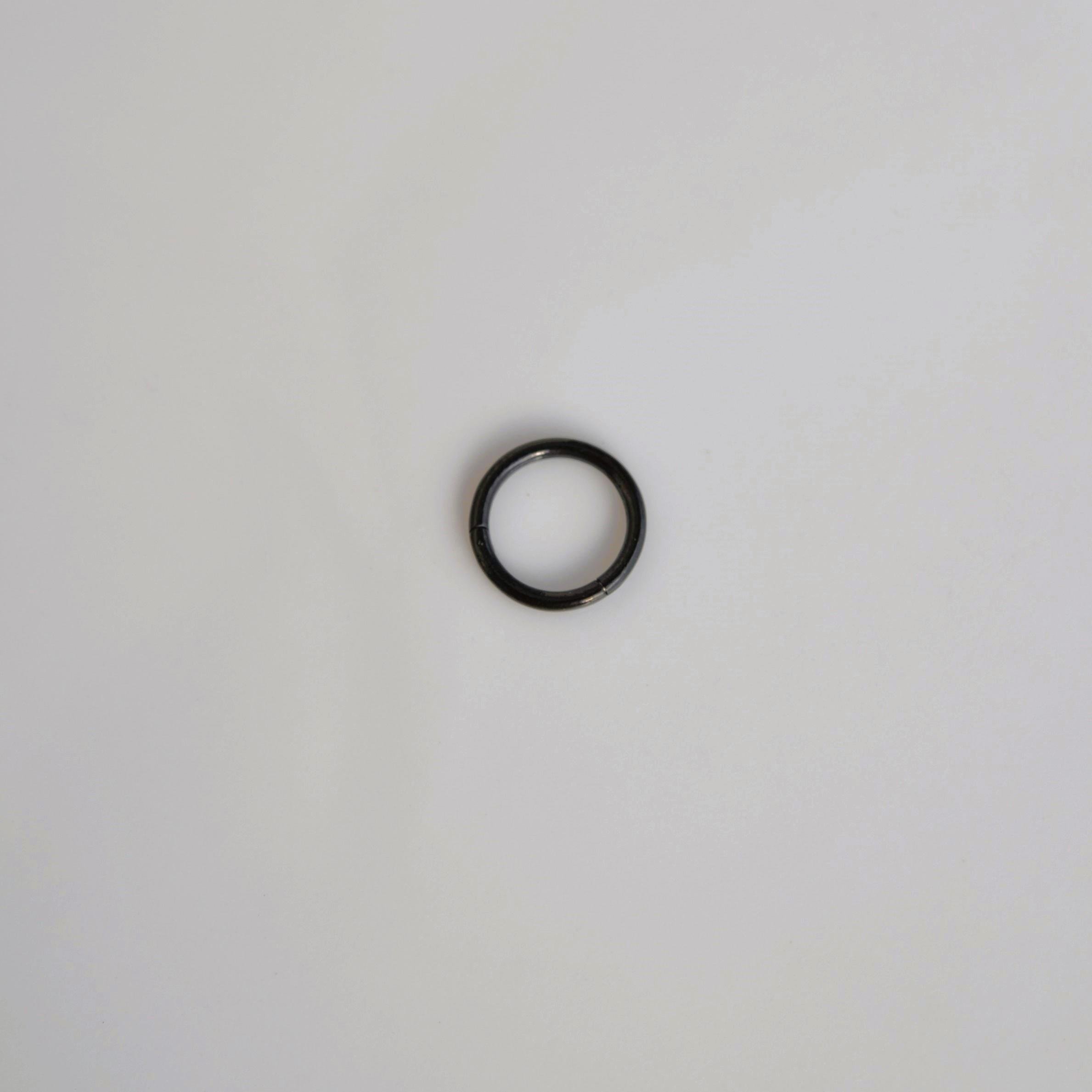 316 L Çelik Küçük Düz Halka Göbek Piercingi 8 mm Siyah Renk