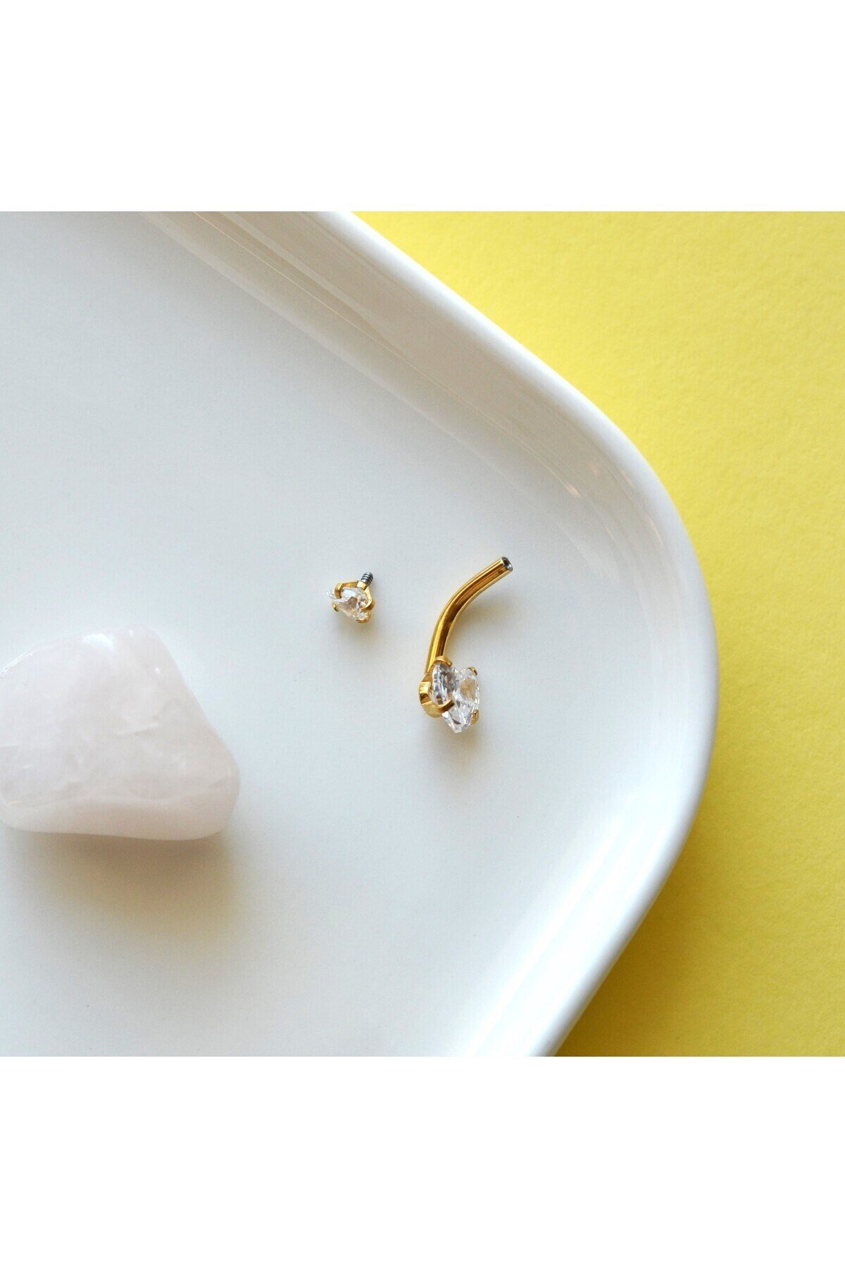 316 L Çelik Zirkon Taşlı Kalp Göbek Piercingi Taşlı Kalpli Minimal Göbek Piercingi Gold