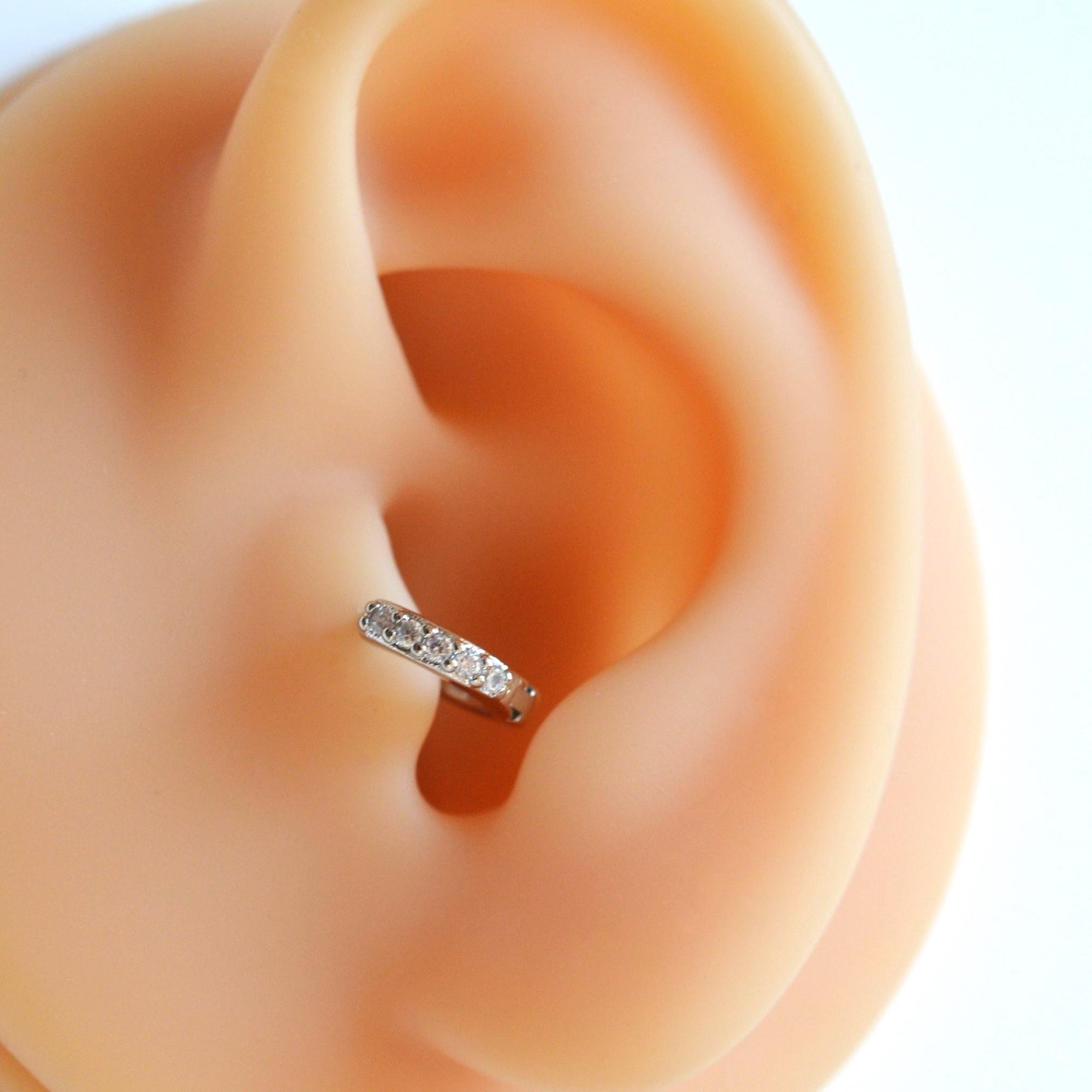 6 mm Silver Renk Taşlı Halka Piercing Tragus Forward Helix Kıkırdak