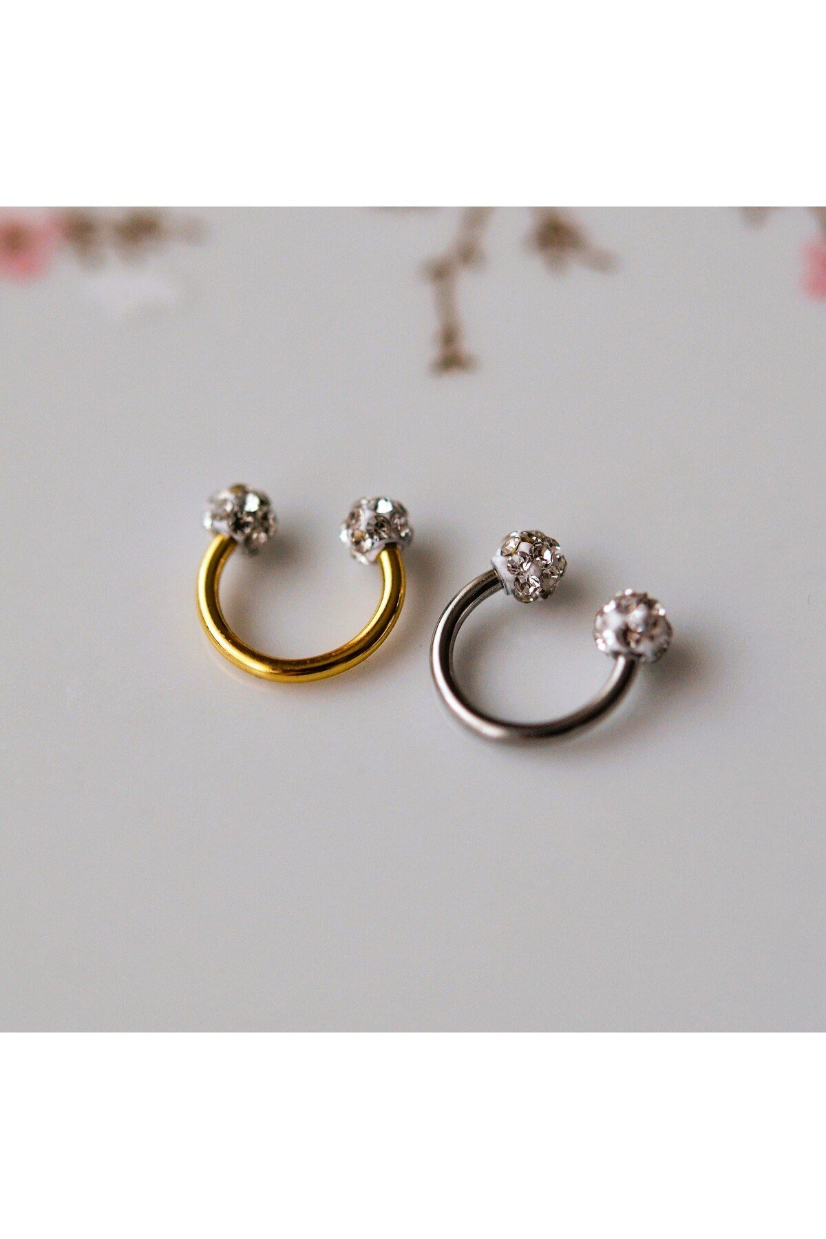 8 mm Gold İki Ucu Taşlı Cerrahi Çelik Tragus Helix Piercing Kıkırdak Septum