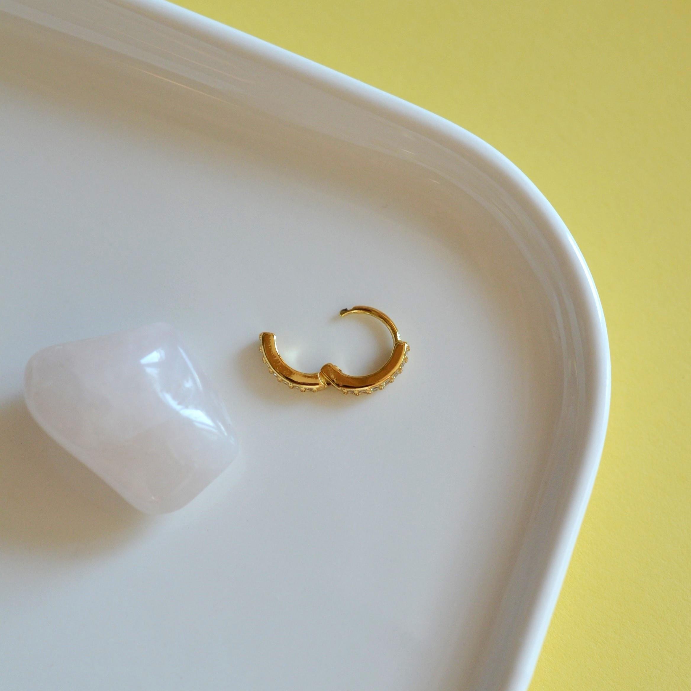 8 mm Gold Taşlı Halka Piercing Tragus Helix Forward Helix Kıkırdak
