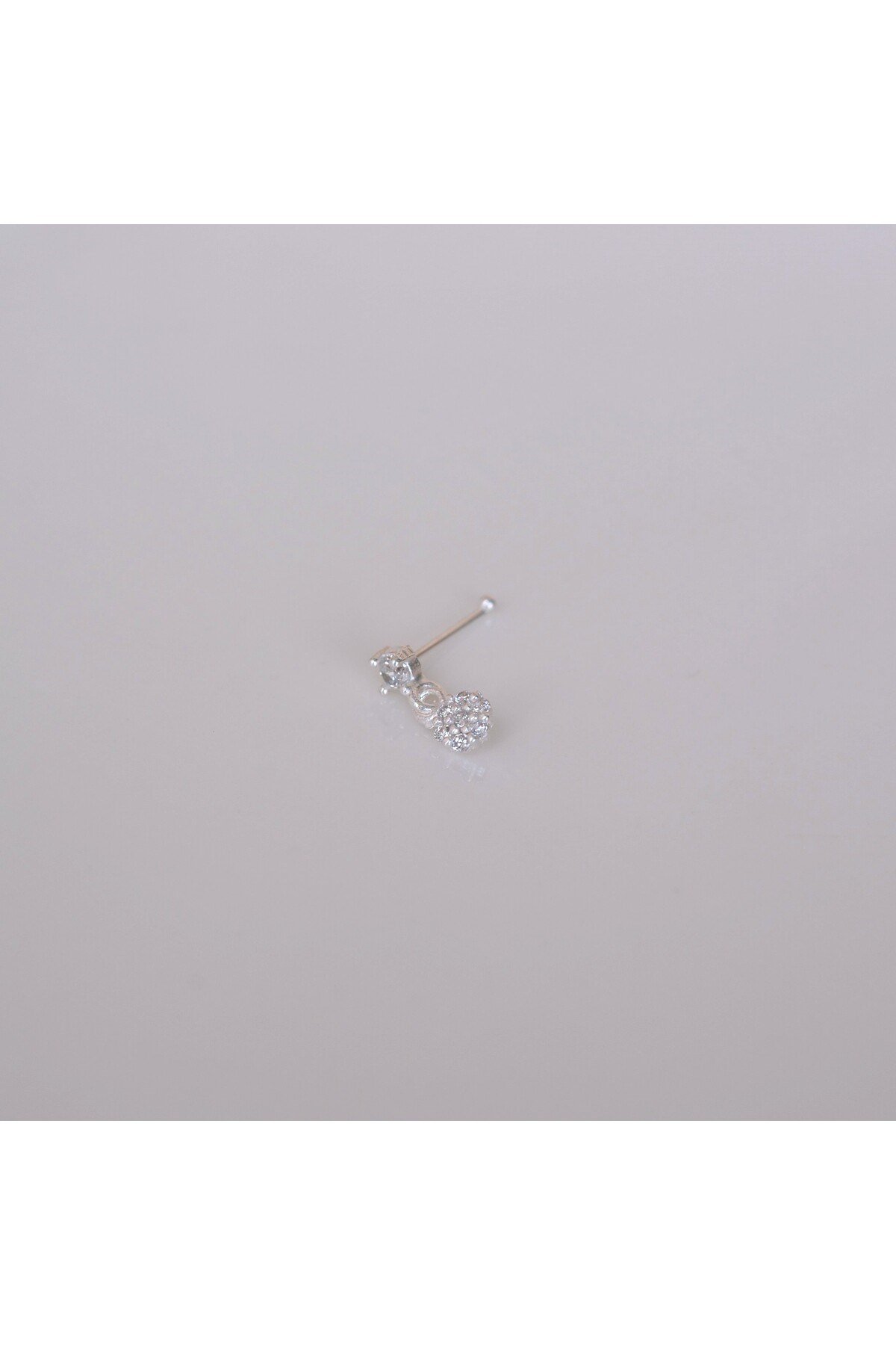 925 Ayar Gümüş Çiçek Sallantılı Burun Hızma Piercing