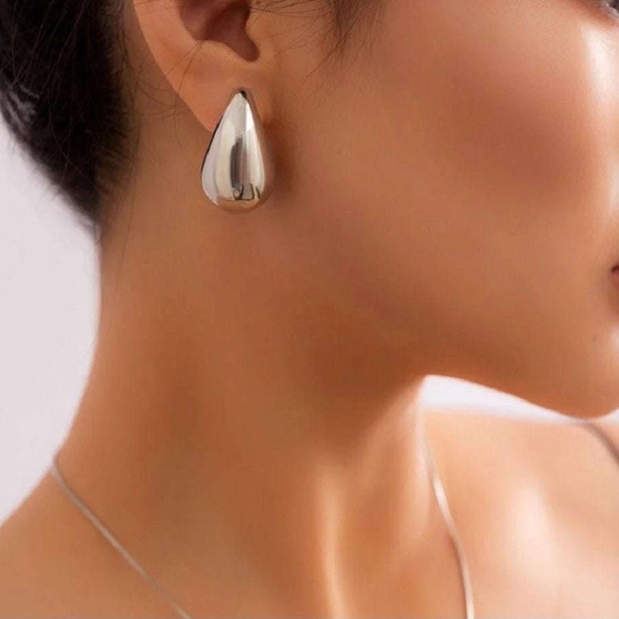 Bombeli Bottega Küpe Damla Model Küpe Silver Renk