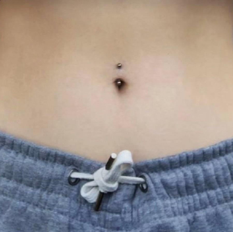 Cerrahi Çelik 8 mm İki Ucu Toplu Minimal Göbek Piercingi Siyah Renkli