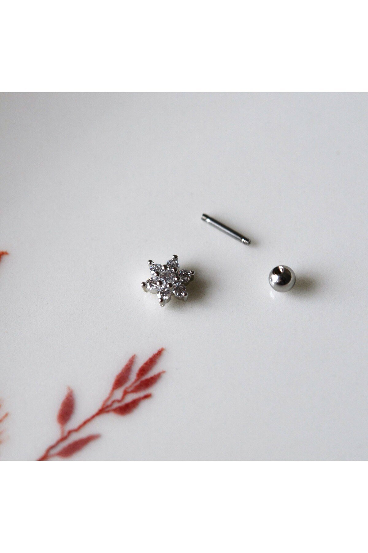 Cerrahi Çelik Çiçek Piercing Tragus Helix Conch Kıkırdak Lob Gümüş Renk