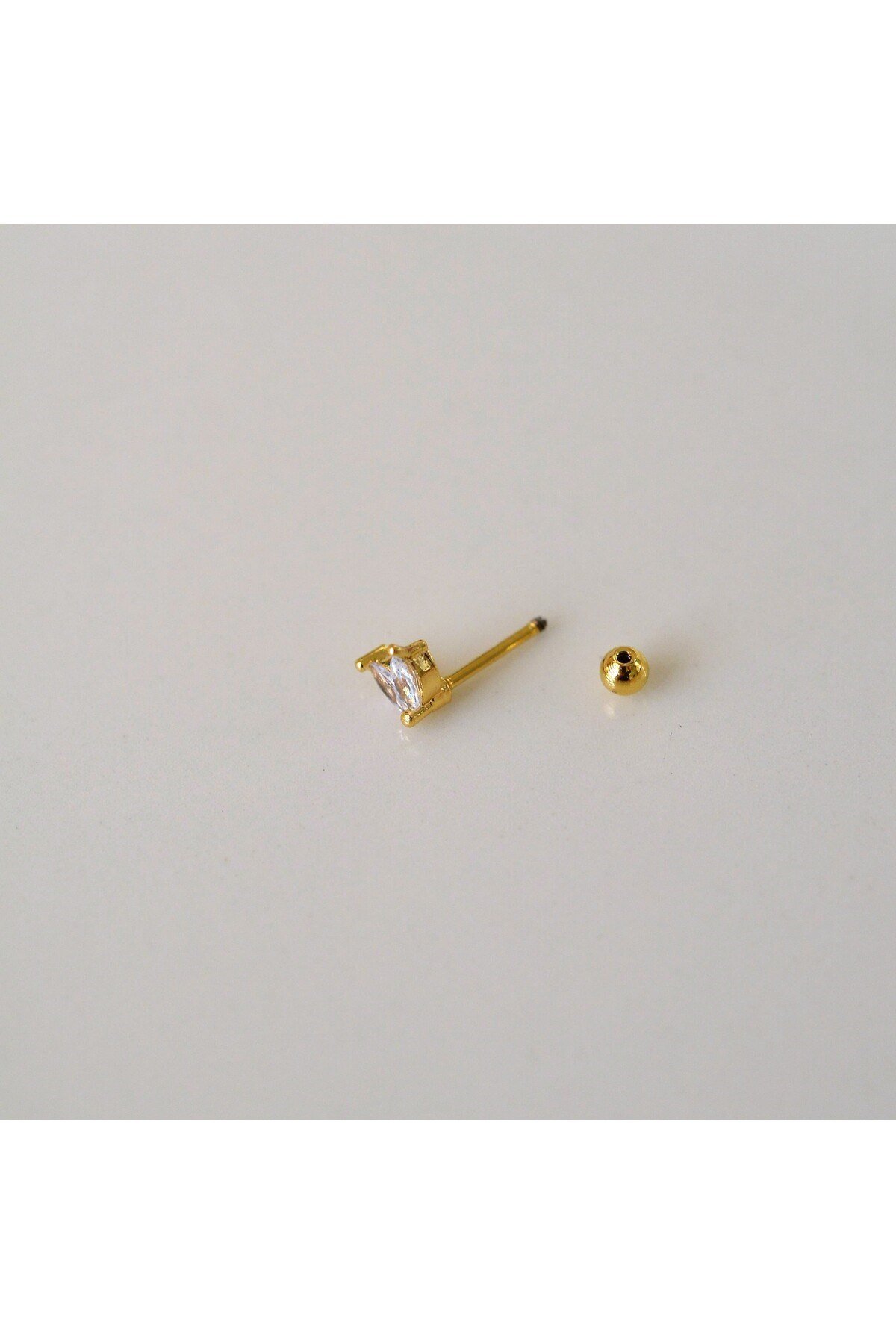 Cerrahi Çelik Çiçek Tragus Piercing Helix Kıkırdak Anti Helix Gold Renk