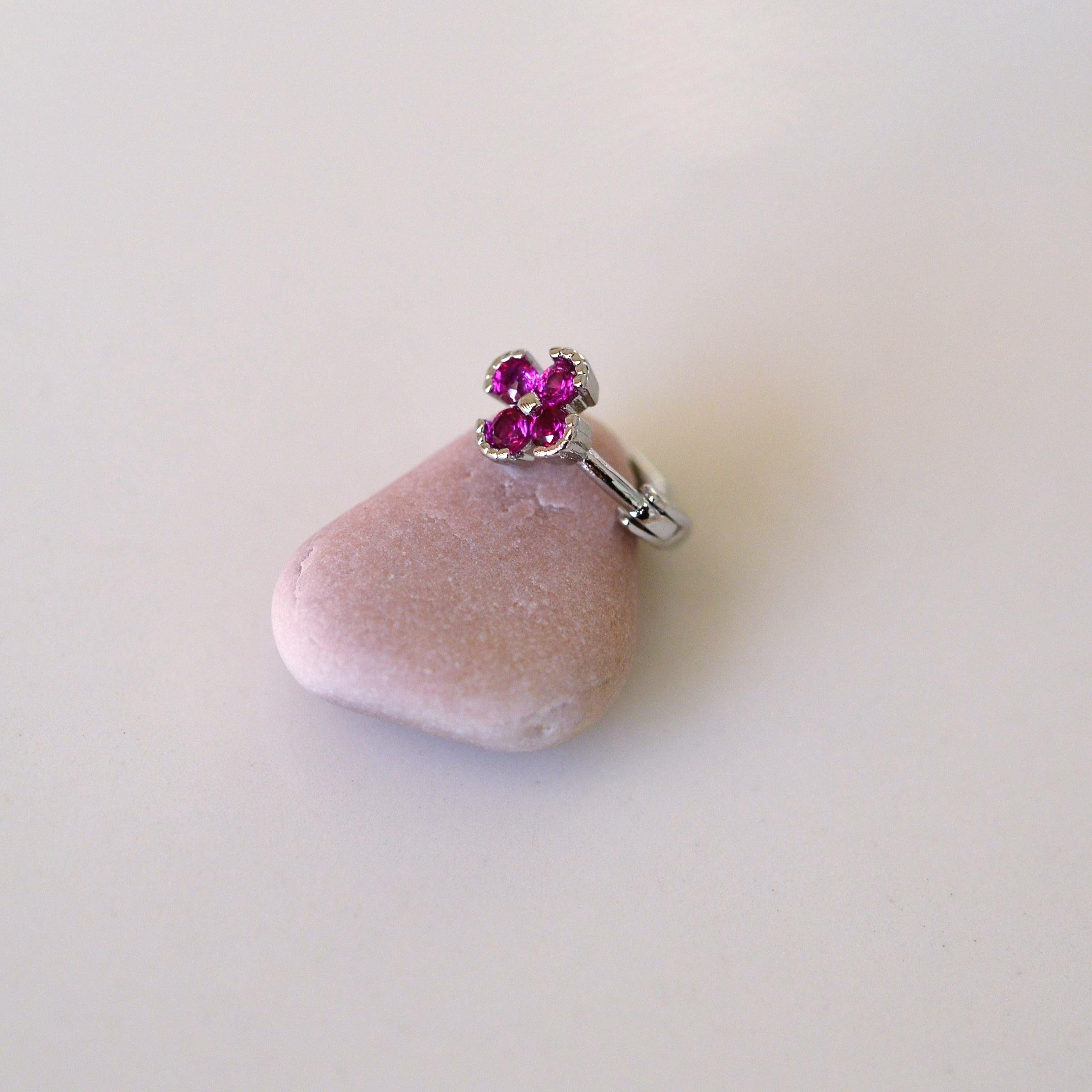 Cerrahi Çelik Pembe Çiçekli Halka Helix Piercing Kıkırdak Lob