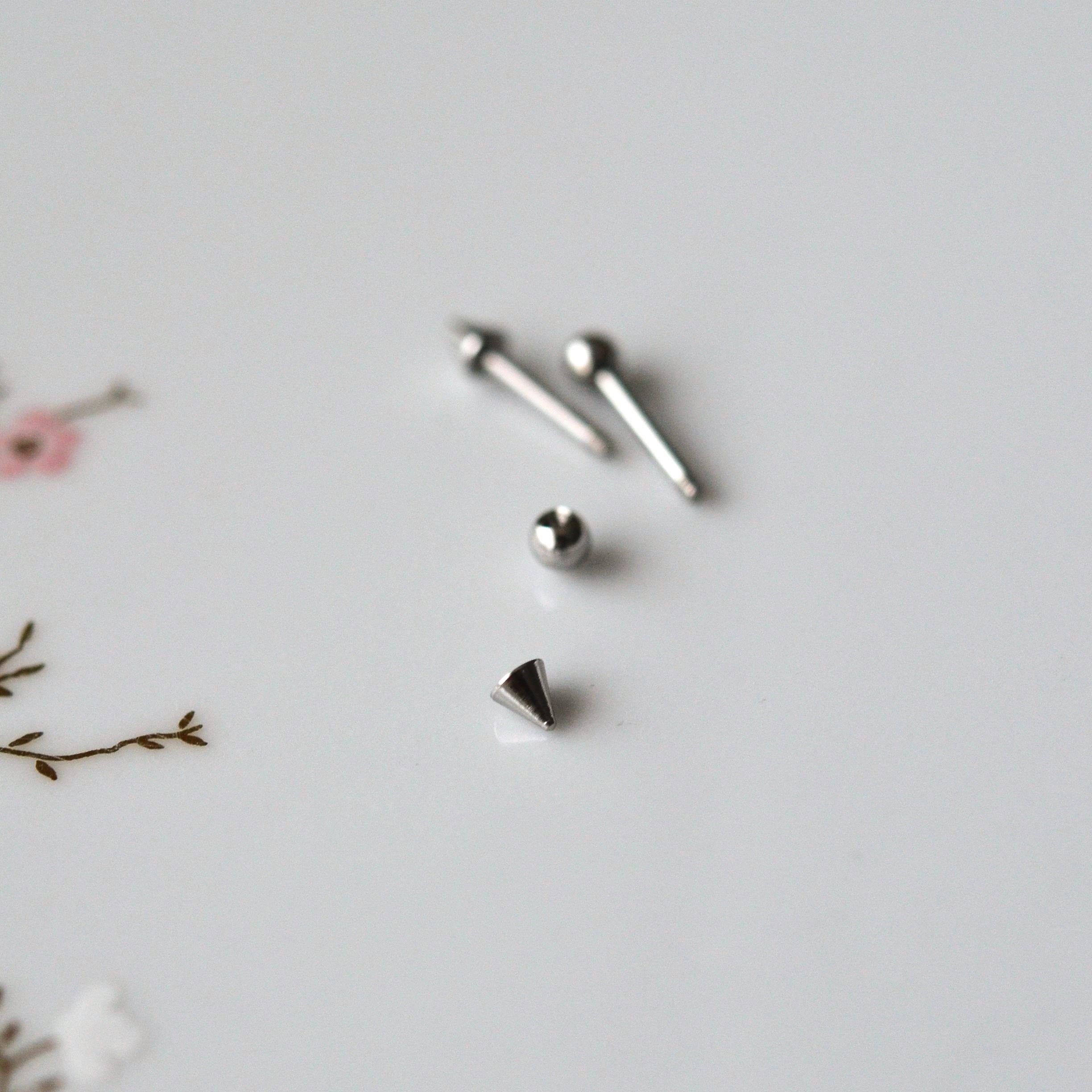 Cerrahi Çelik Sivri Uçlu Tragus Piercing Helix Kıkırdak 8 mm Gümüş Renk Arkası Toplu