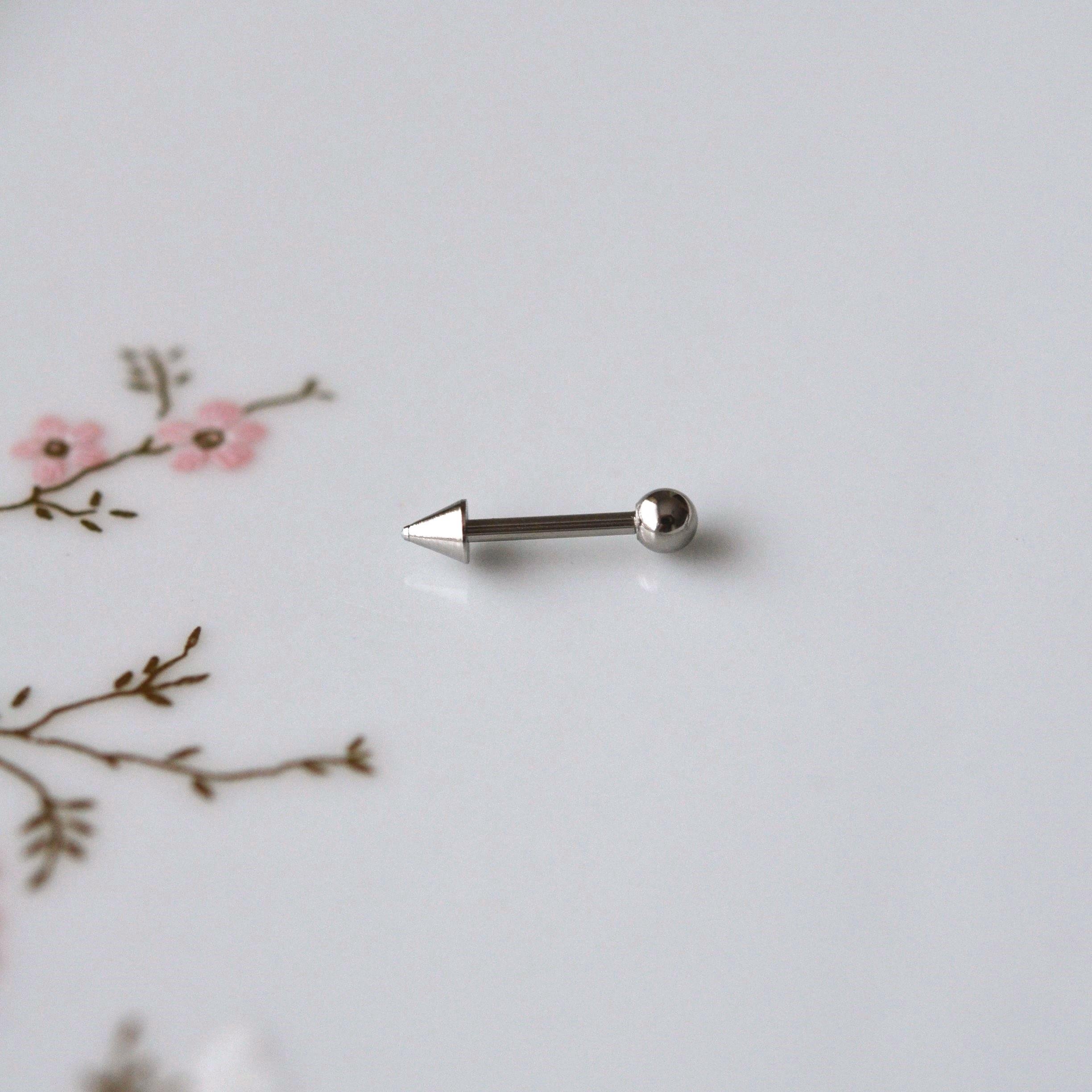 Cerrahi Çelik Sivri Uçlu Tragus Piercing Helix Kıkırdak 8 mm Gümüş Renk Arkası Toplu