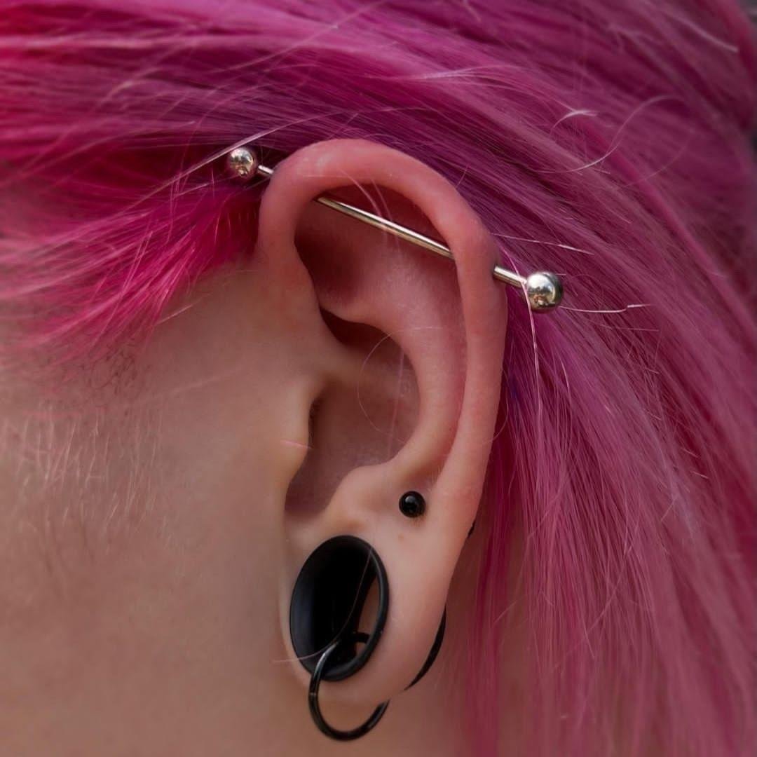 Cerrahi Çelik Top Piercing Tragus Helix Lob Conch Kııkırdak 6 mm Siyah Renk