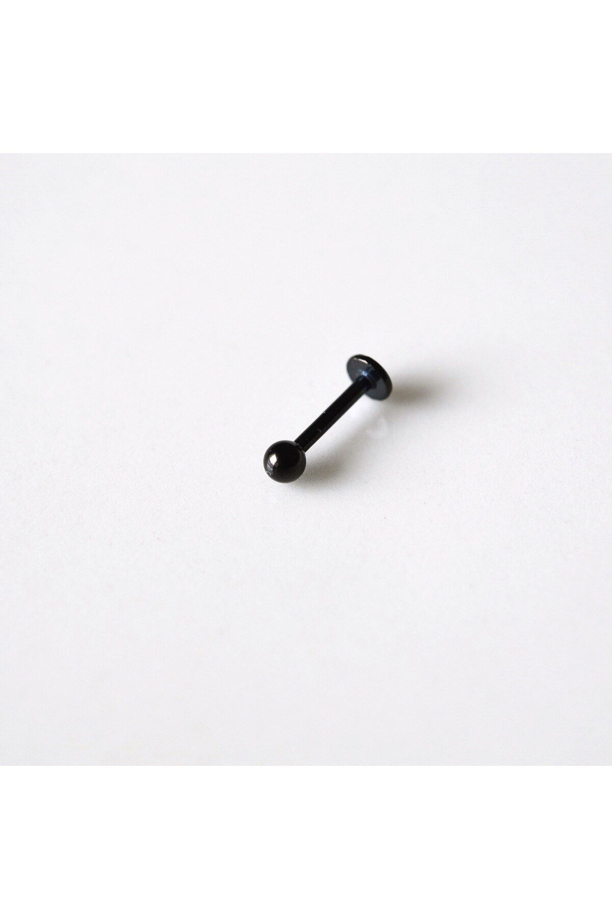 Cerrahi Çelik Top Piercing Tragus Helix Lob Conch Kııkırdak 8 mm Siyah Renk