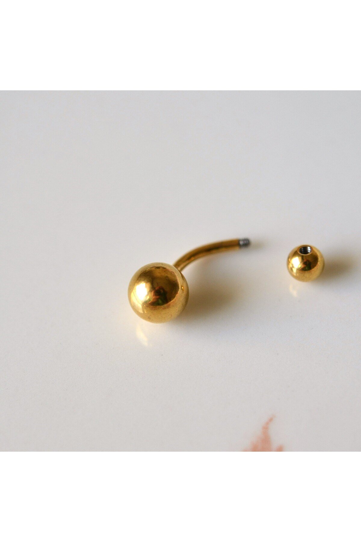 Cerrahi Çelik Ucu Toplu Göbek Piercingi Gold Renkli