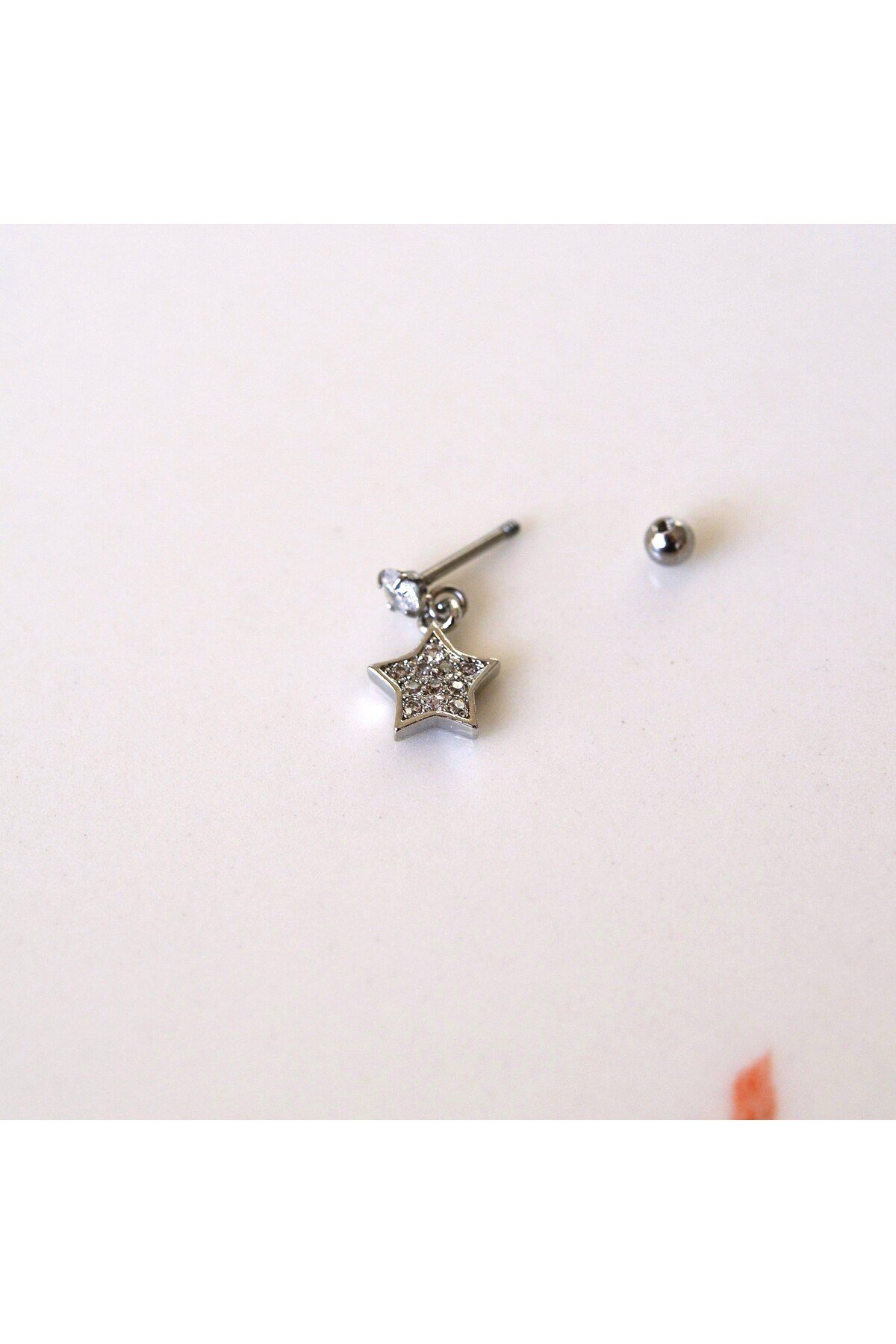Cerrahi Çelik Yıldız Sallantılı Piercing Helix Kıkırdak Silver Renk