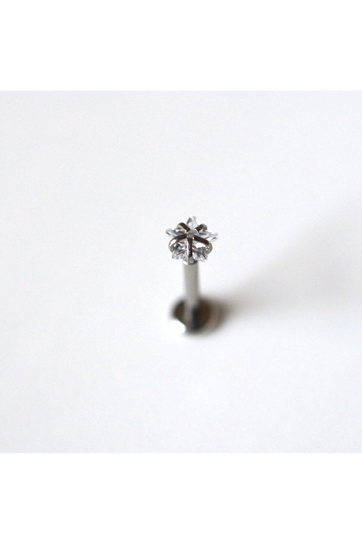 Cerrahi Çelik Yıldız Taşlı Piercing Tragus Helix Kıkırdak Conch 8 mm Gümüş Renk