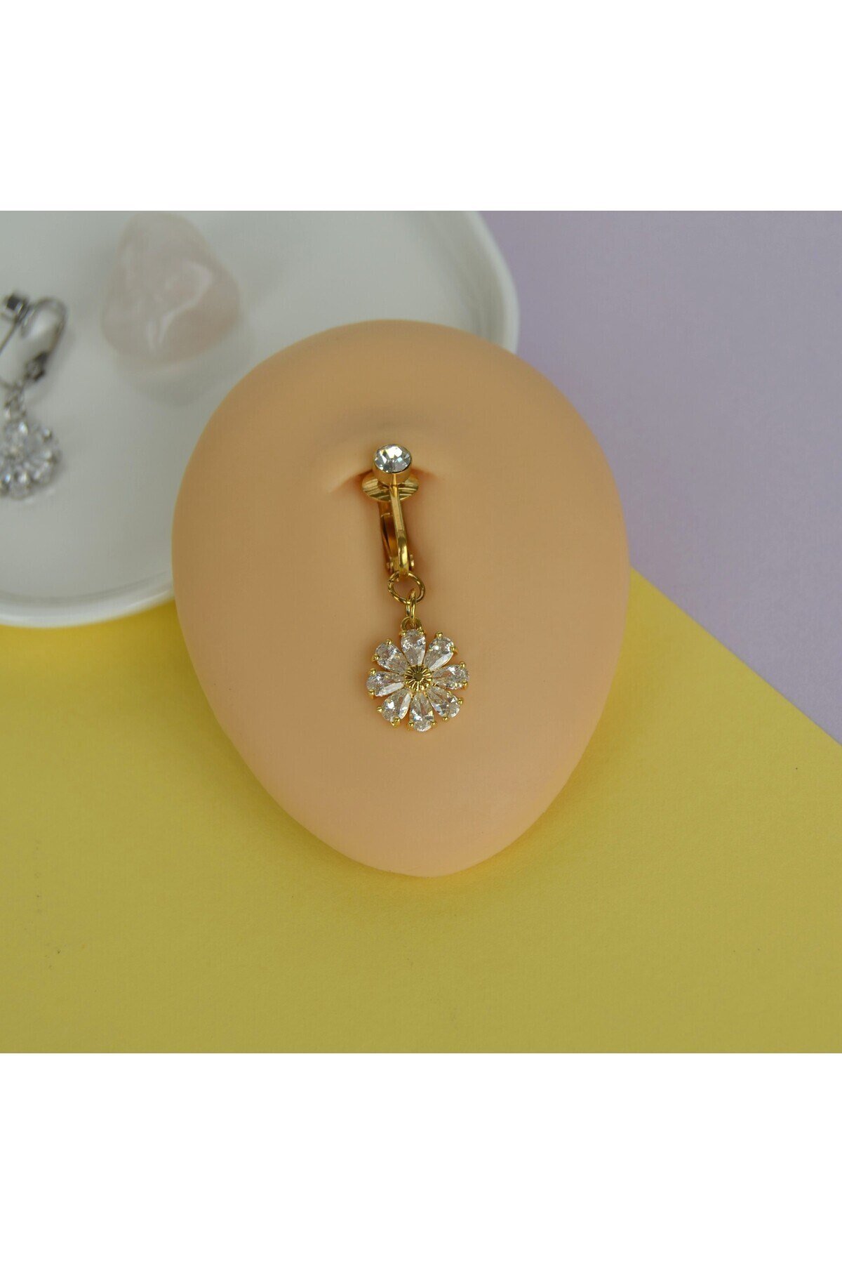 Deliksiz Göbek Piercing Mıknatıslı Sıkıştırma Çiçek Figürlü