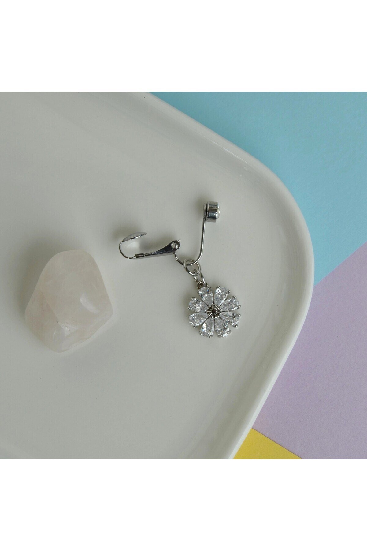Deliksiz Göbek Piercing Mıknatıslı Sıkıştırma Çiçek Figürlü