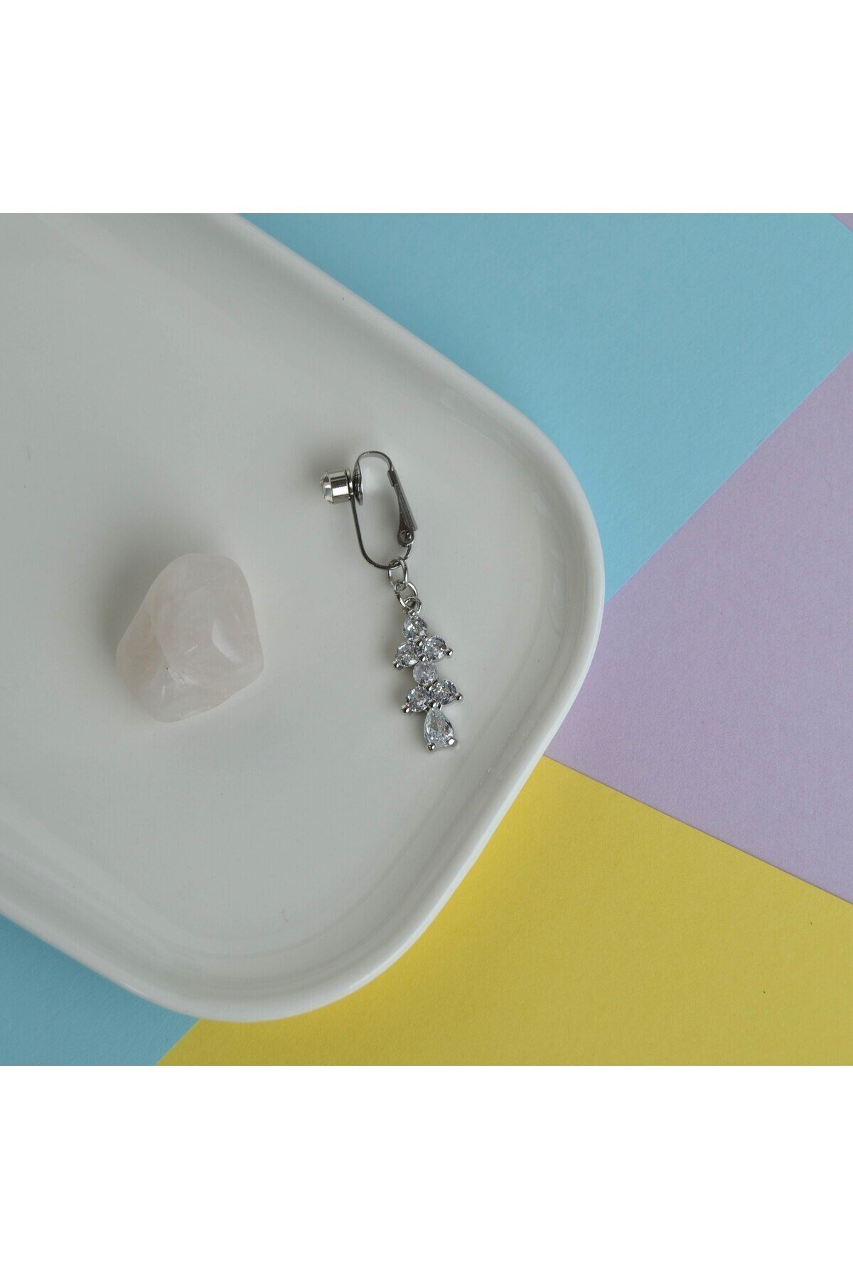 Deliksiz Göbek Piercing Mıknatıslı Sıkıştırma Taş Sallantılı