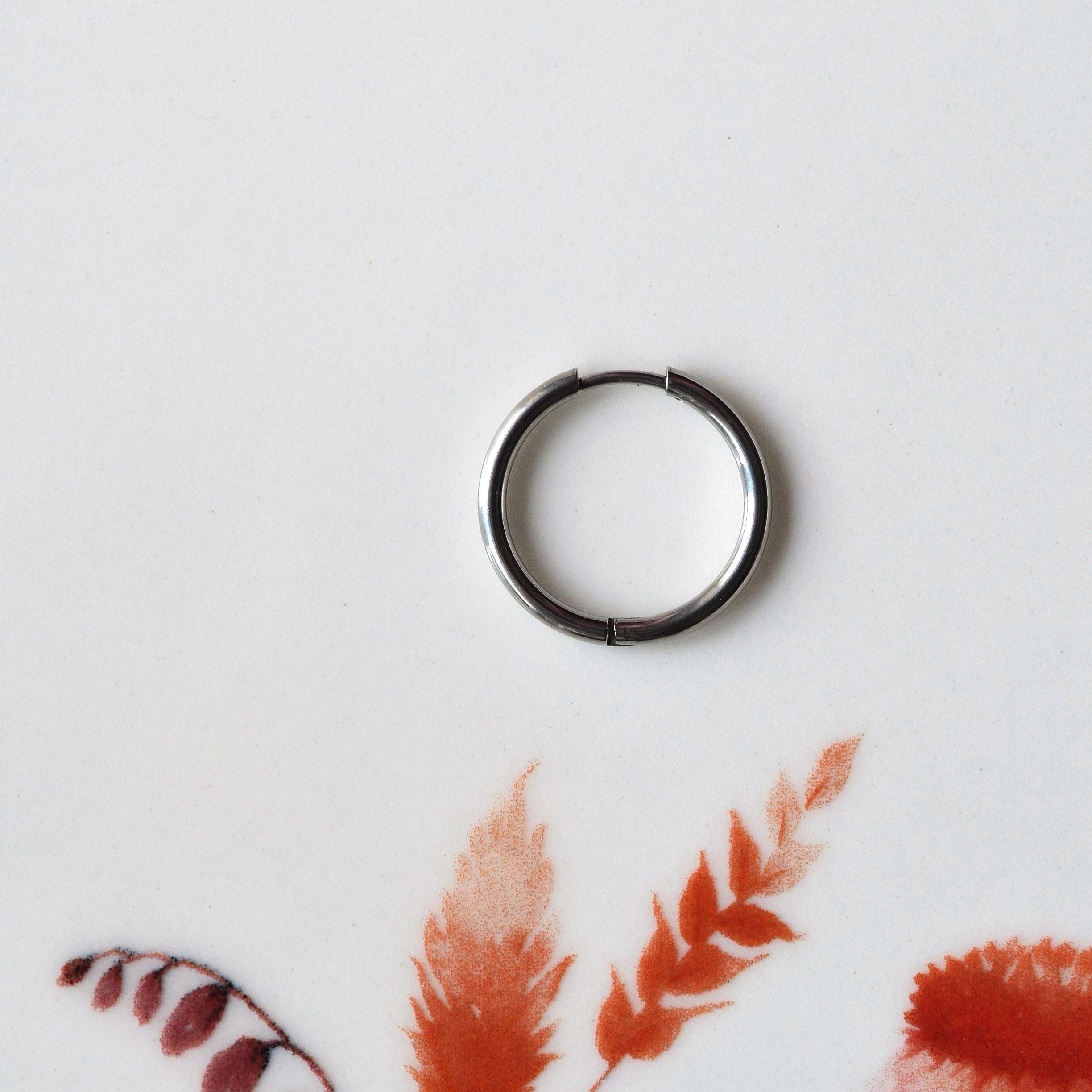 Erkek Cerrahi Çelik Küpe Silver Renk 18 mm Halka