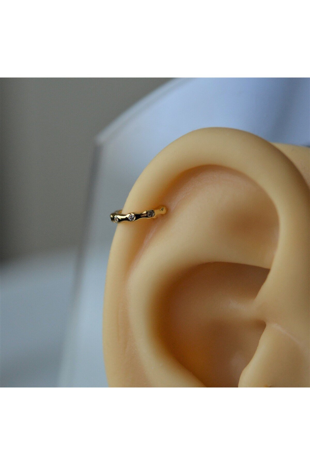Gold Cerrahi Çelik İnce Halka Tragus Piercing Helix Lob Kıkırdak