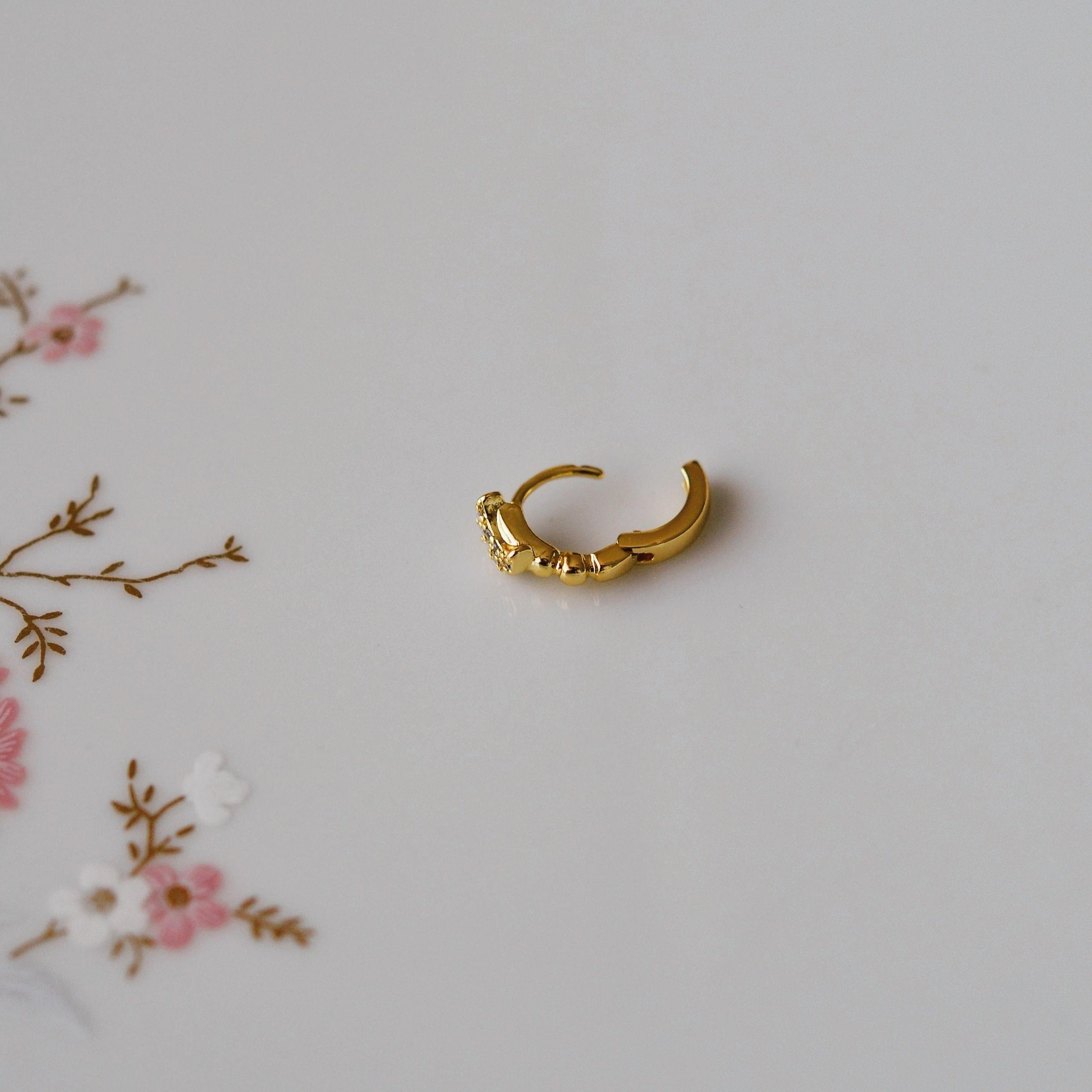 Gold Renk Cerrahi Çelik Ay Modelli Halka Tragus Piercing Helix Lob Kıkırdak