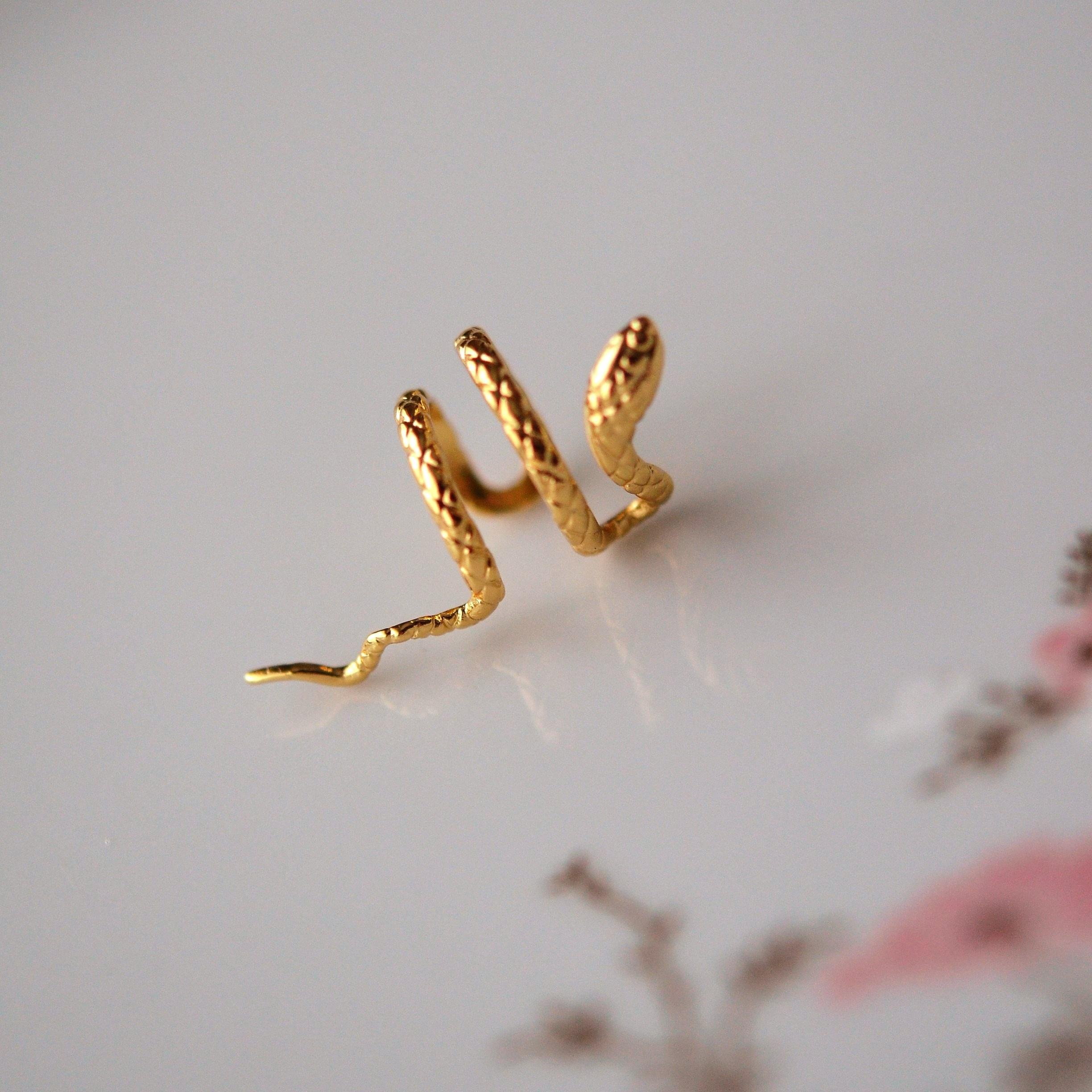 Gold Renkli Çelik Yılan Model Earcuff Yılan Sıkıştırma Kıkırdak Küpesi