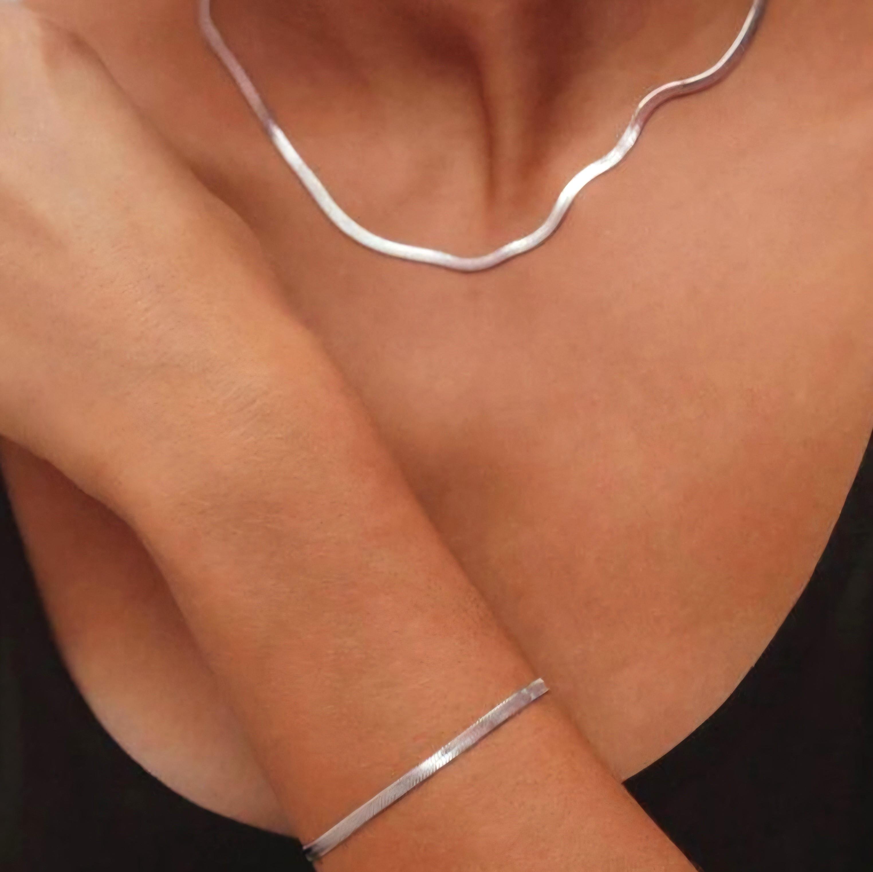 Gümüş Renk Bileklik Kolye Takım Set İtalyan Ezme Çelik Zincir Kolye Bileklik İkili Set Unisex Ürün