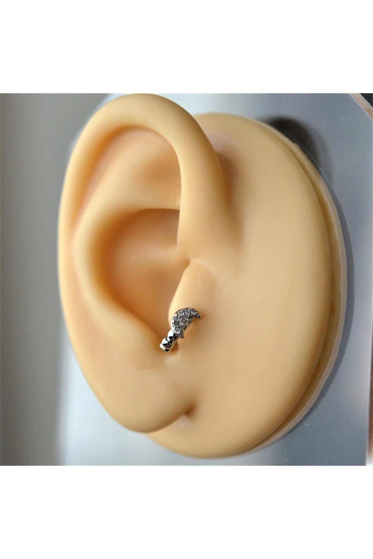 Gümüş Renk Cerrahi Çelik Ay Modelli Halka Tragus Piercing Helix Lob Kıkırdak