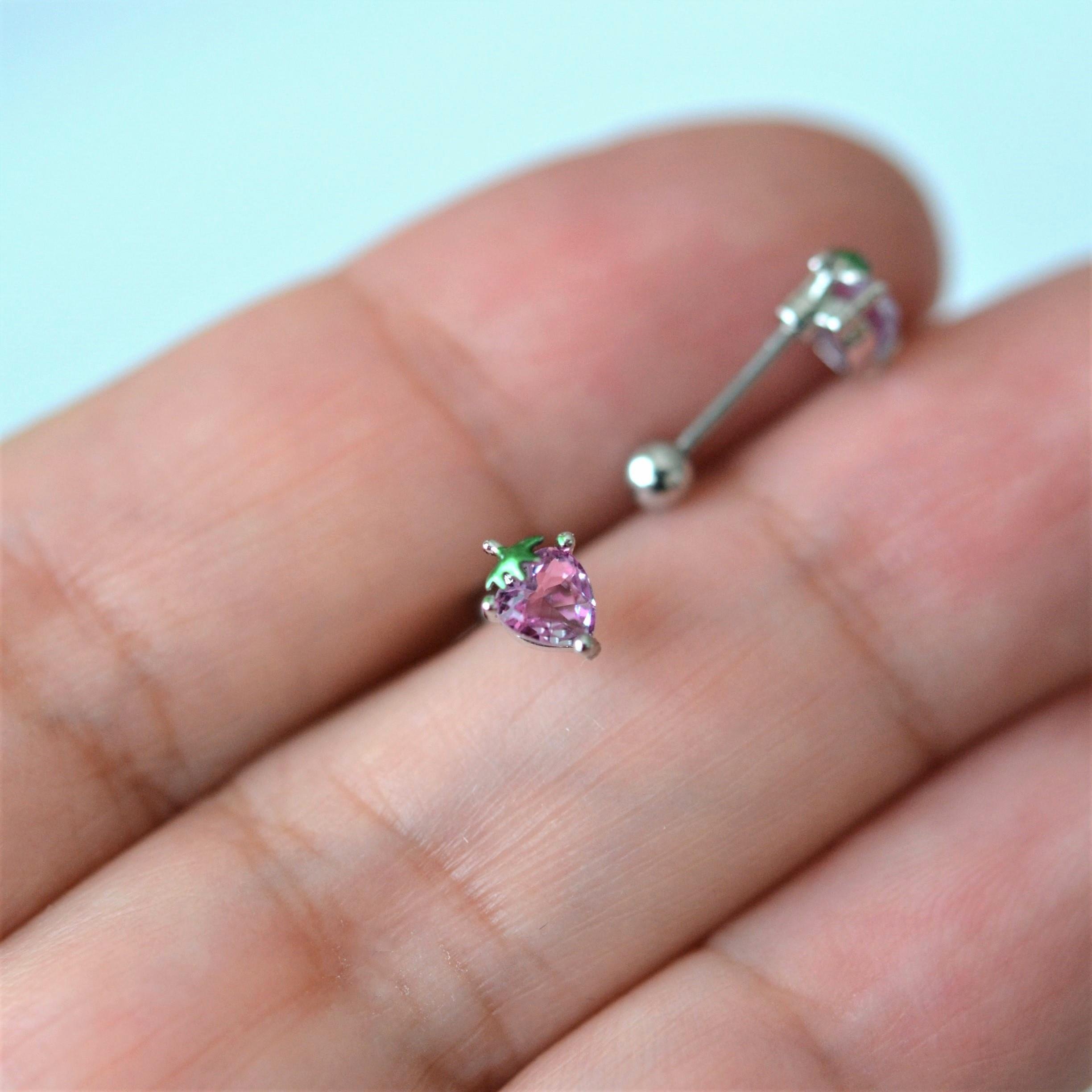 Gümüş Renkli Cerrahi Çelik Pembe Çilek Piercing Helix Lob Kıkırdak Tragus